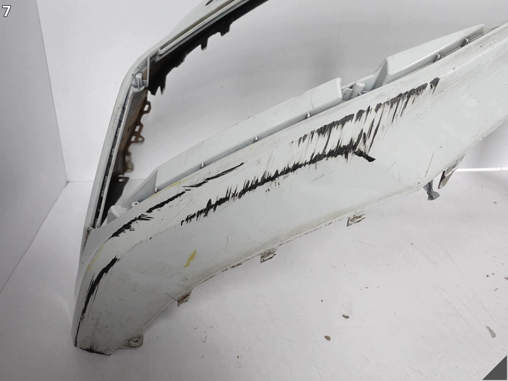 VW PASSAT VIII 8 B8 3G0 R-LINE LIFT 19-23 bumper BUMPER front (4xPDC)