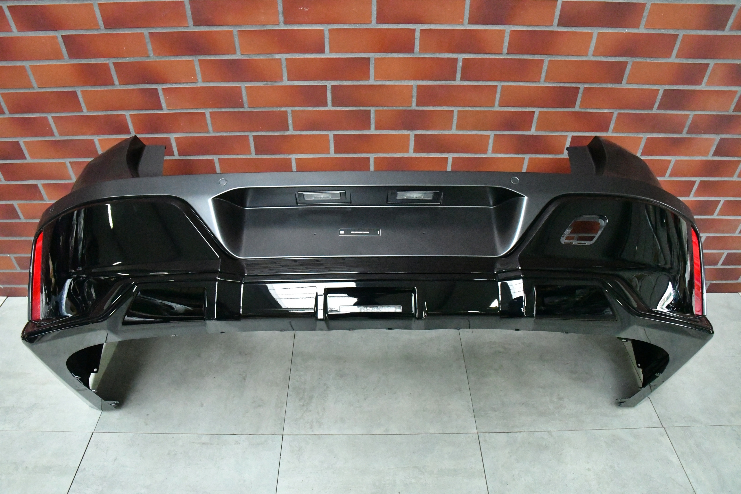 bumper rear part rear BMW 7 G70 m-packet USA SAE