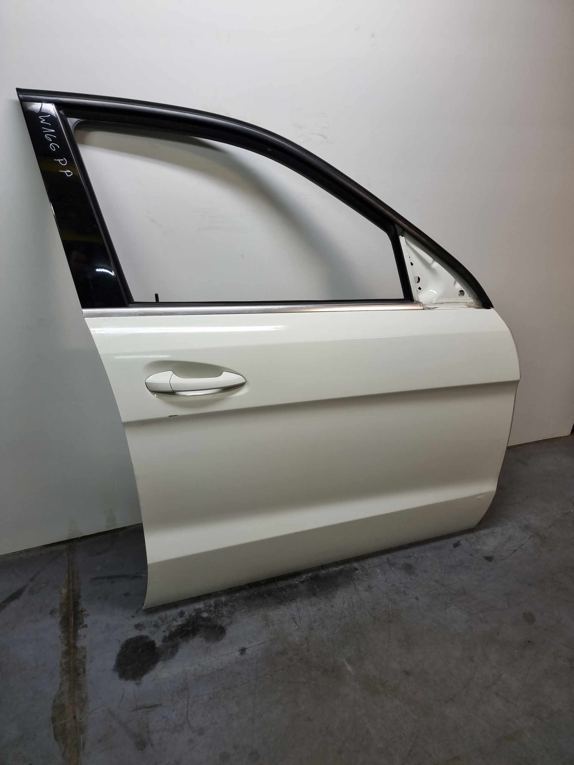 MERCEDES W166 DRZWI PRAWY PRZÓD