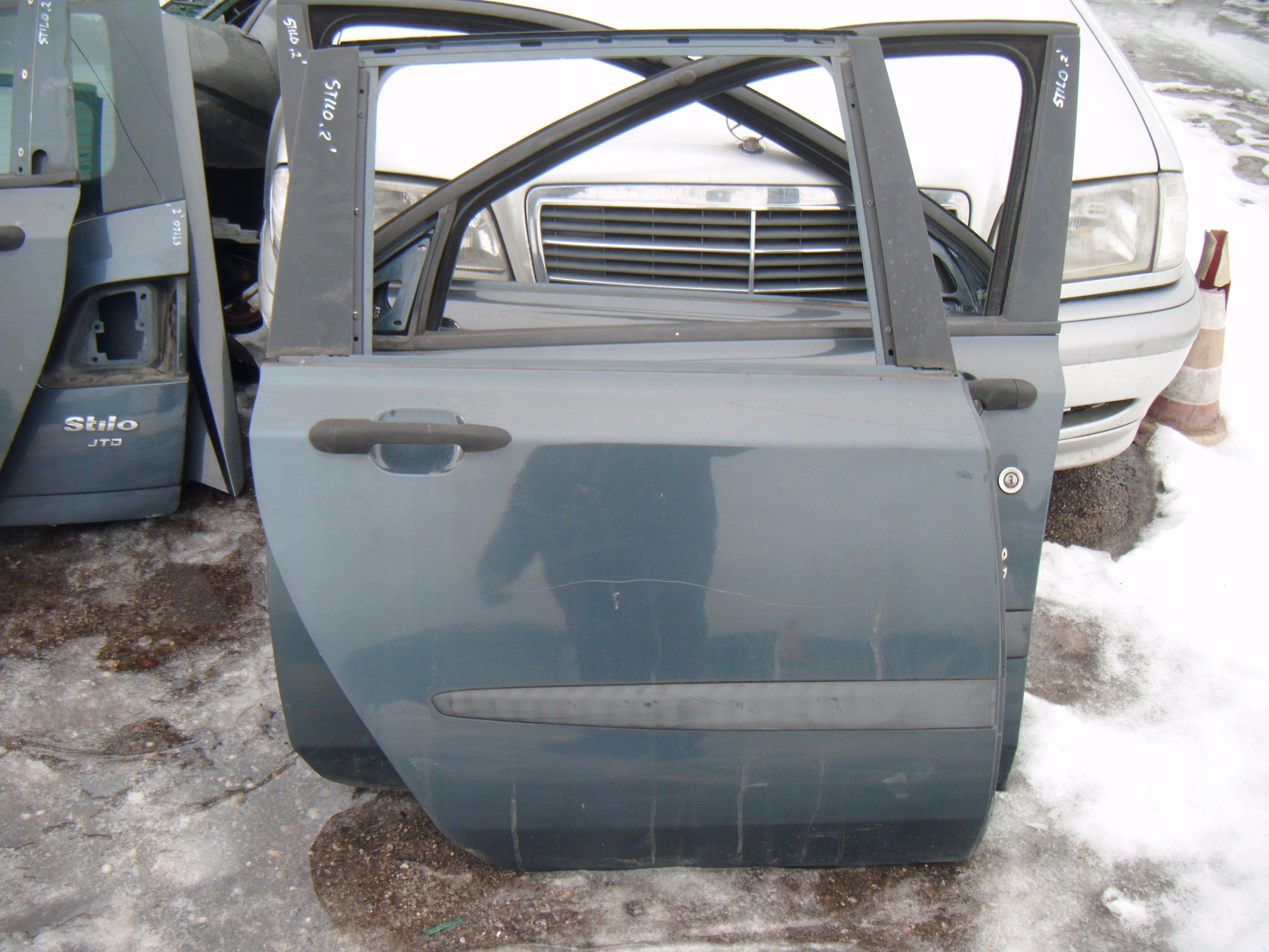 FIAT STILO KOMBI 2003-2007 DRZWI PRAWY TYŁ LAK 675