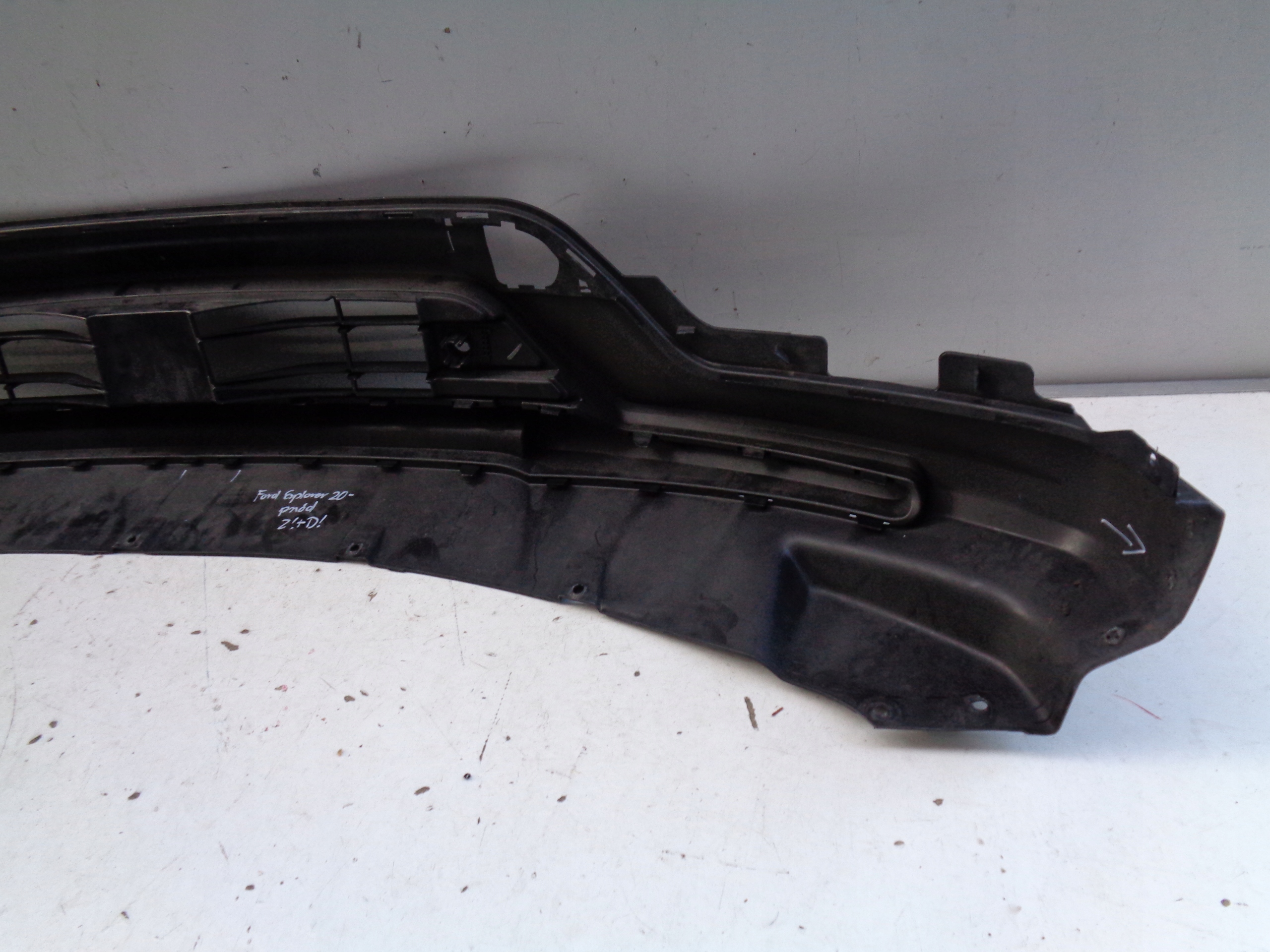 accessories of a bumper front spoiler FORD EXPLORER 20