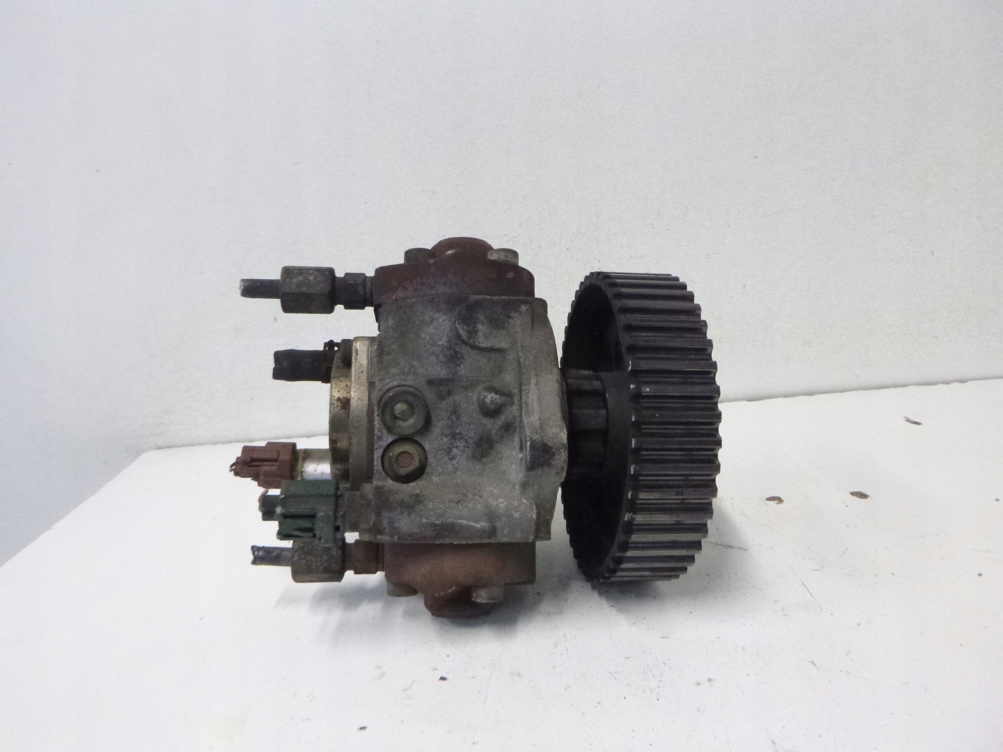 injection pump Mazda 6 2.0D RF5C 2000r.
