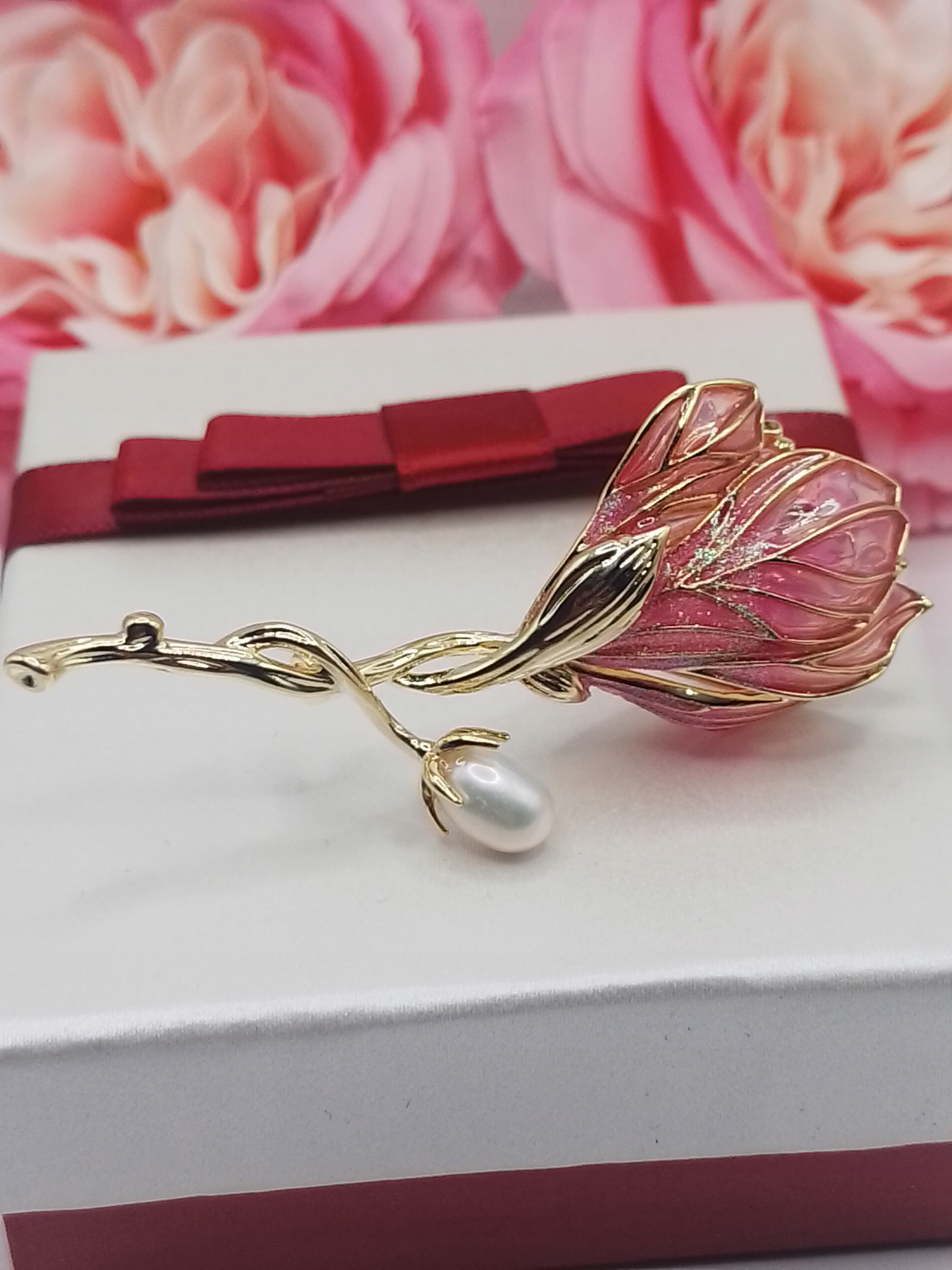 Luxusní Brož Květina 3D Magnolie Vitráž 14KGP Krabička Na Dárek