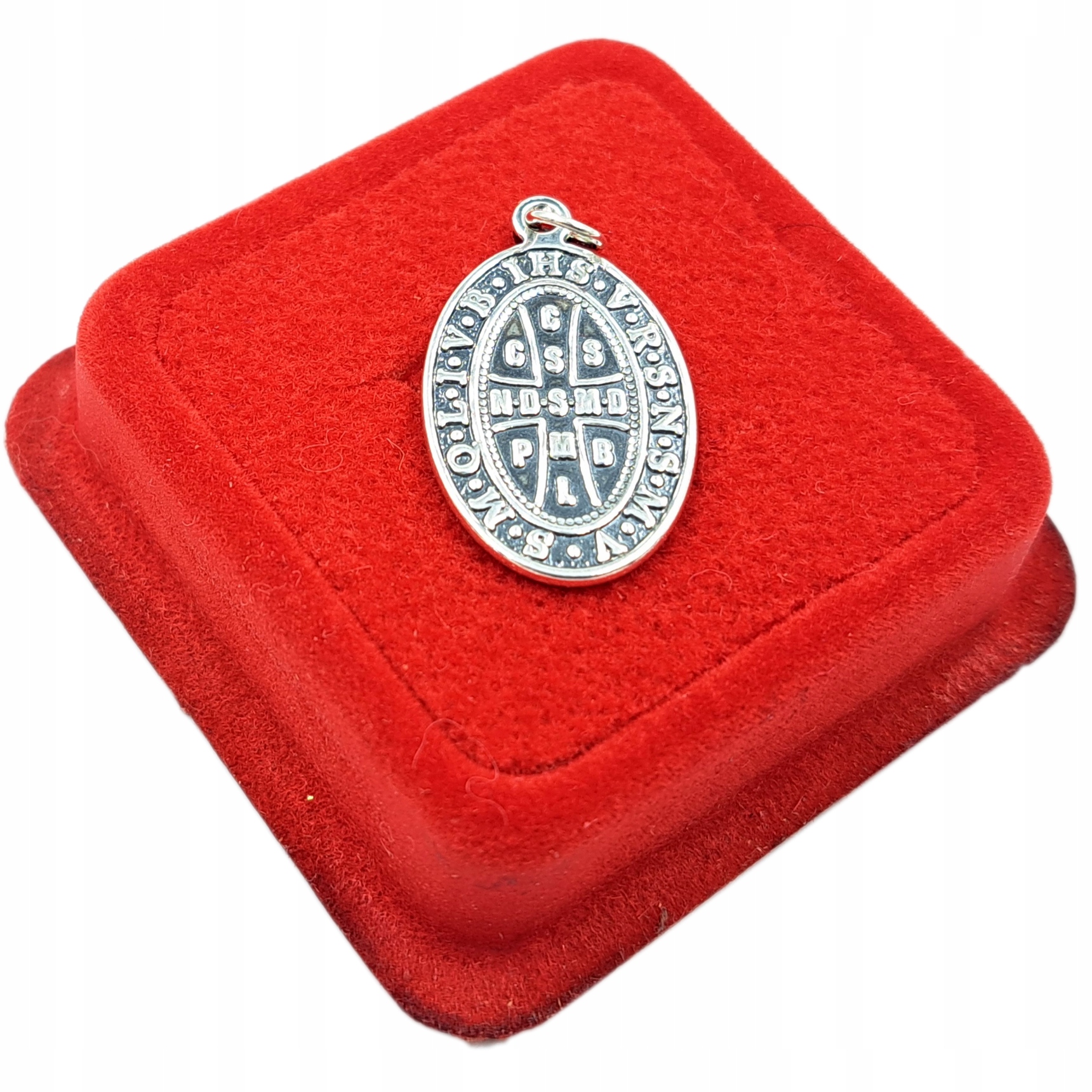 MEDALIK SREBRNY ŚWIĘTEGO BENEDYKTA IHS OWALNY SREBRO 925 ZE SREBRA Kod producenta benedykt