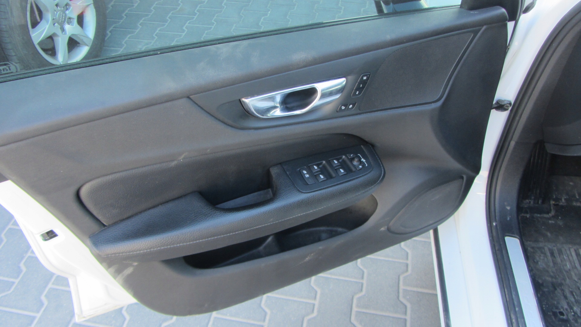 VOLVO S60 III S 60 3 seats side seat R-design electrics arm rests