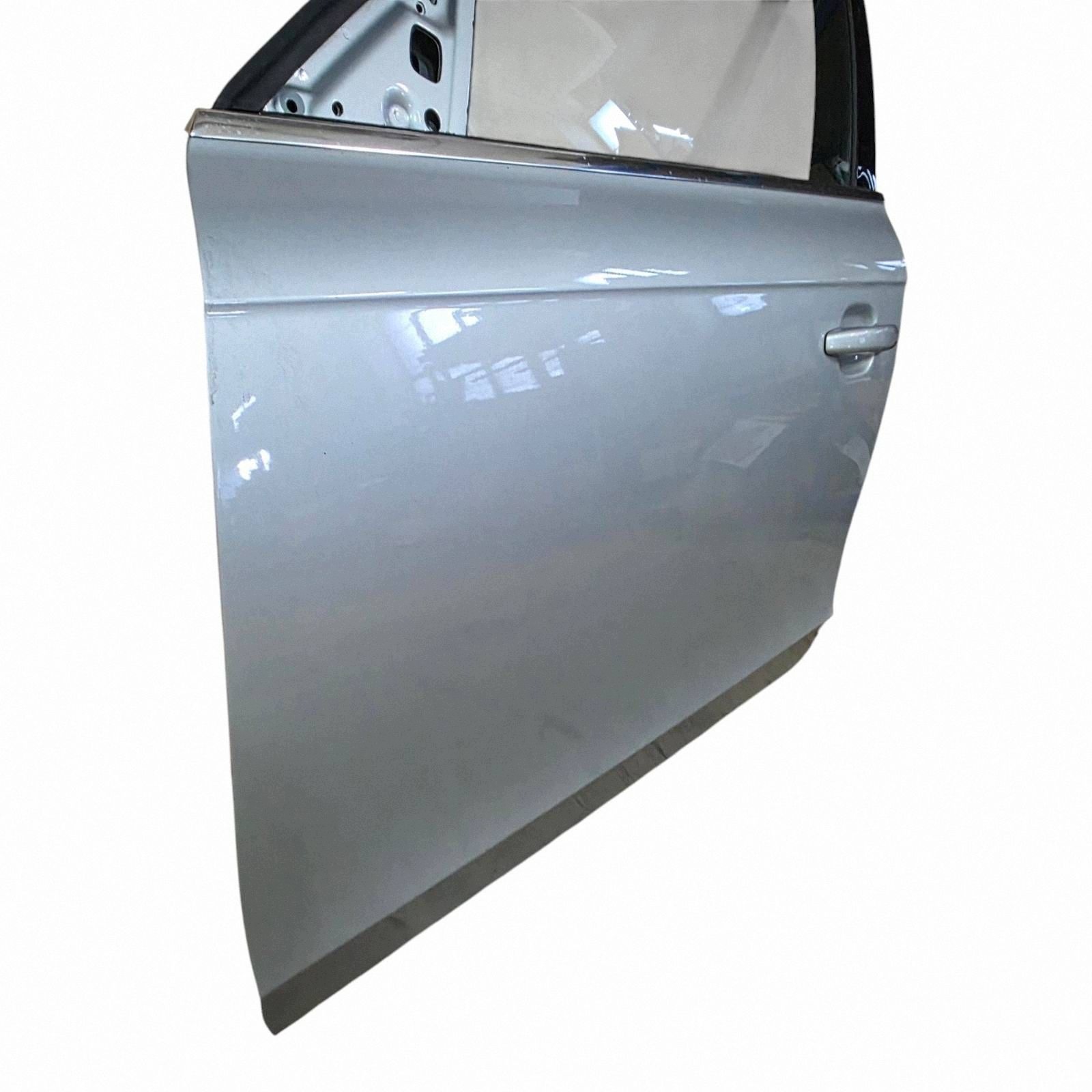 door front front left AUDI A4 B8 LIFT KOMBI colour LX7W