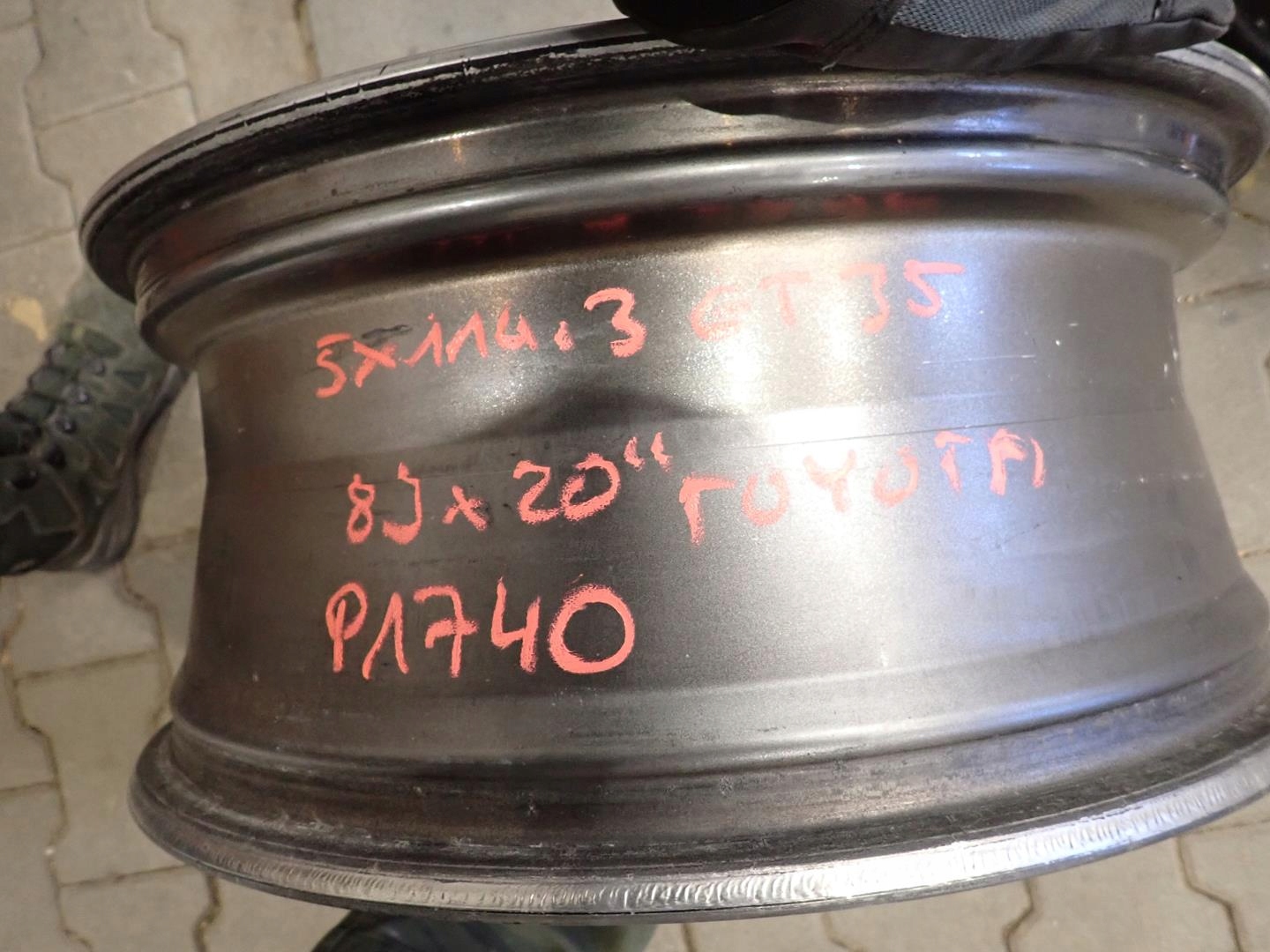 disk disk TOYOTA HIGHLANDER 5x114,3 ET35 8J 20"