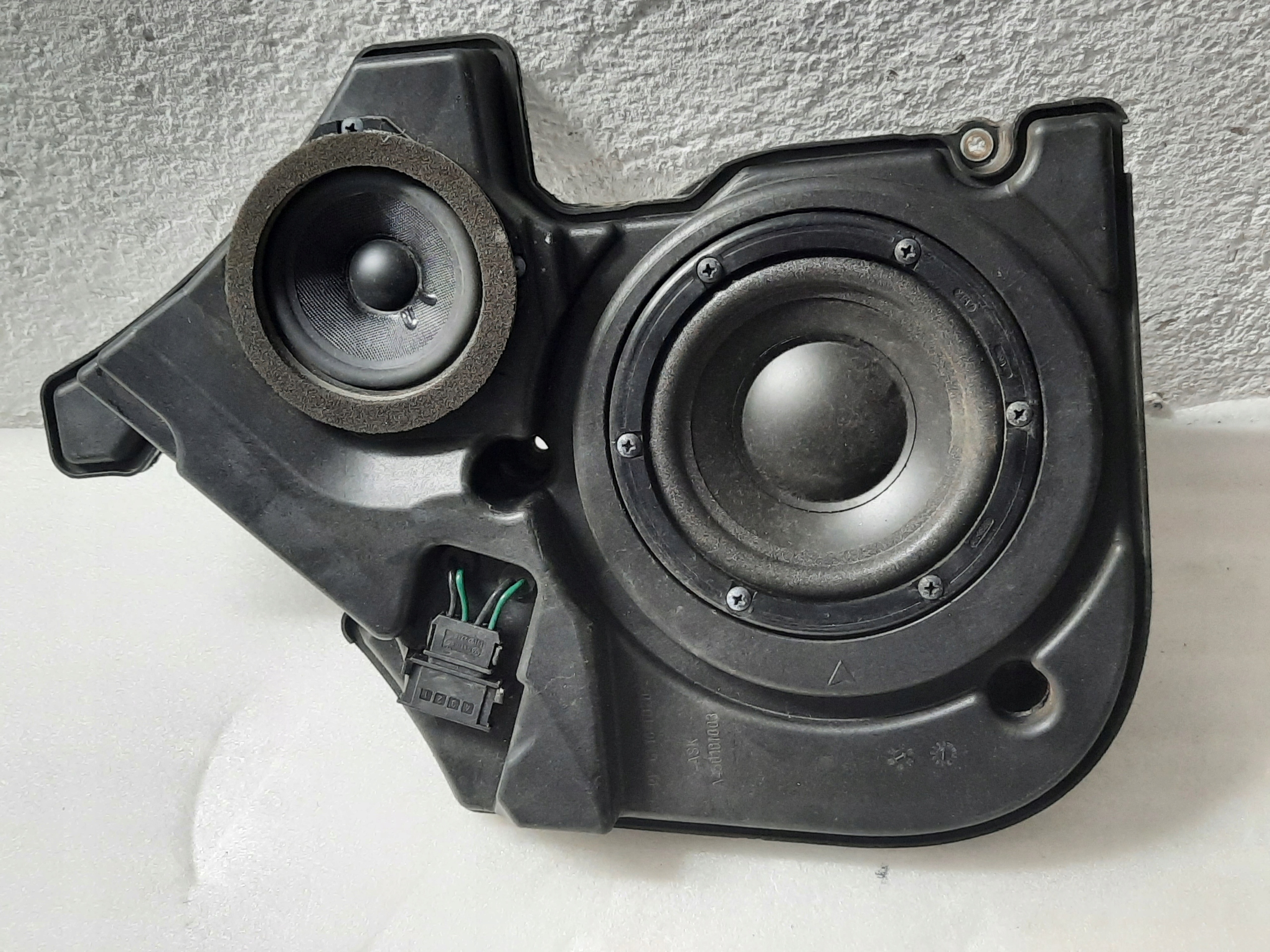 4E0035382 - Audi A8 D3 динамік права передні двері BANG OLUFSEN
