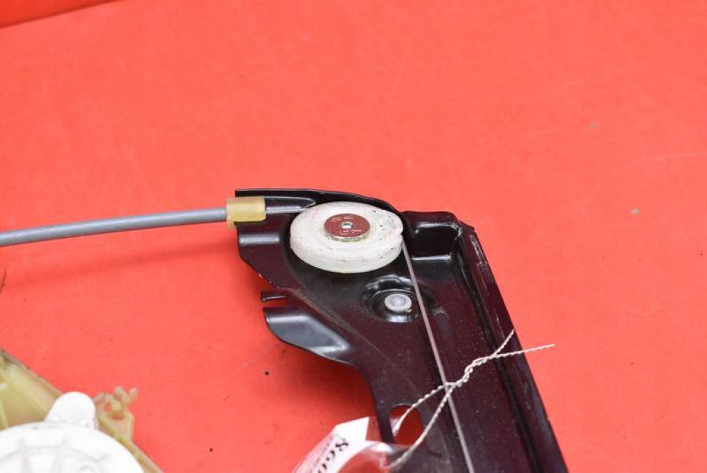 window regulator right front EU 7191118 BMW E93 04-10