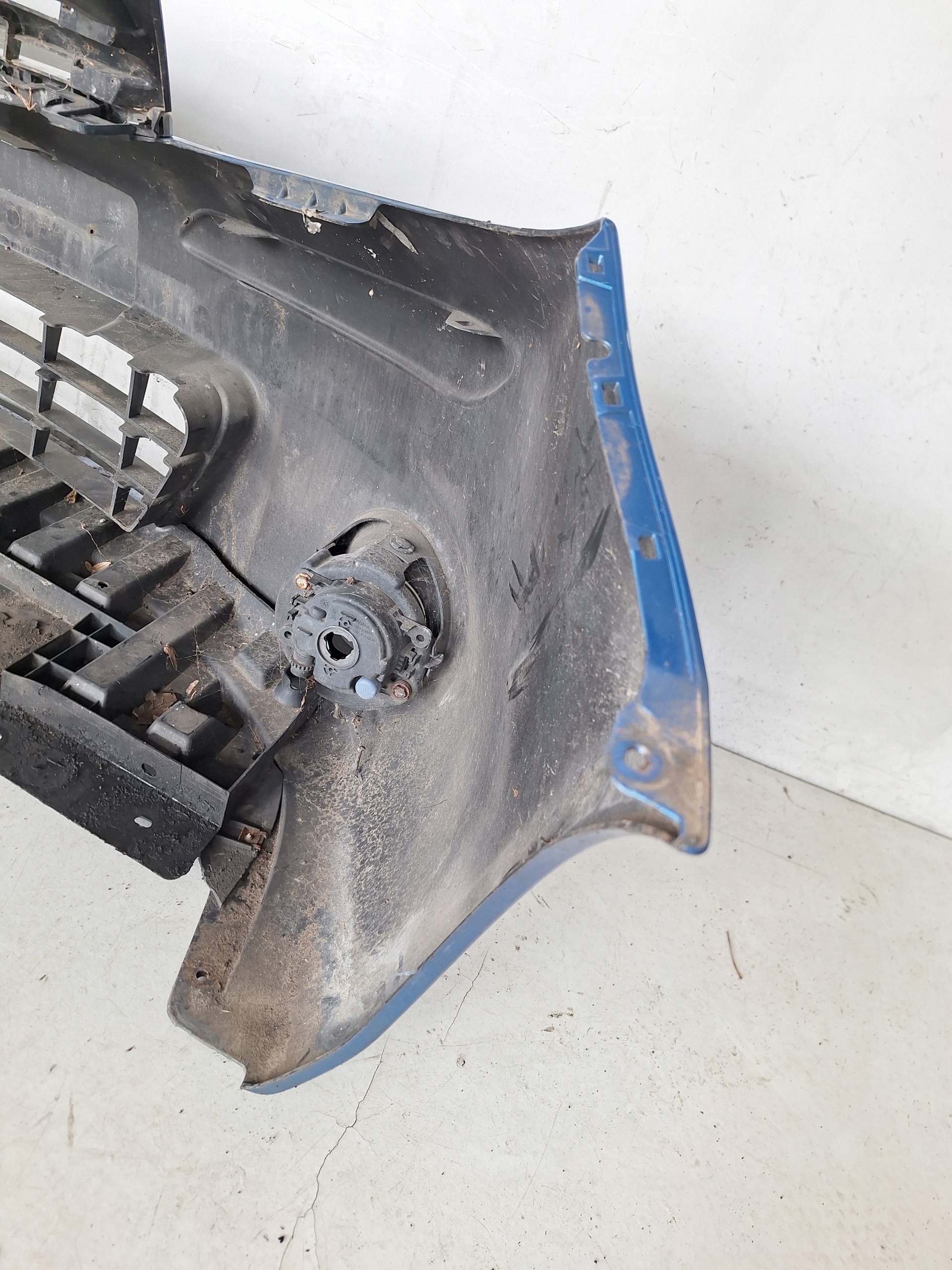 NISSAN NOTE E11 LIFT 09-12 bumper + grille