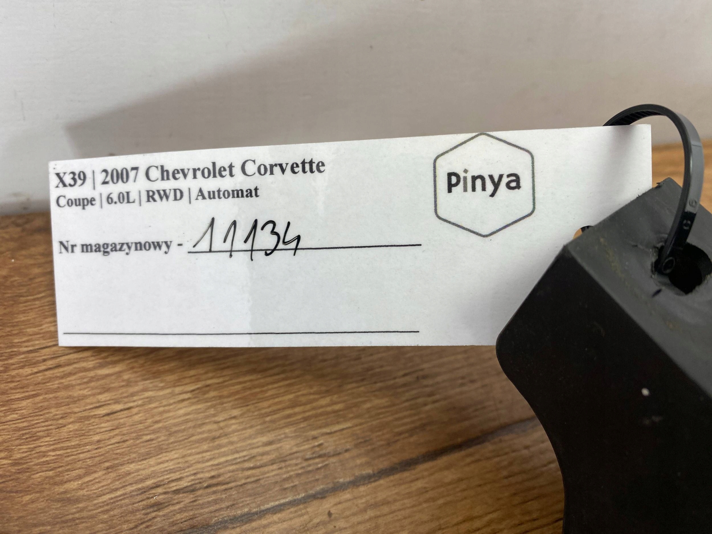 držač akumulatora kutije osigurača Chevrolet Corvette C6 2005+