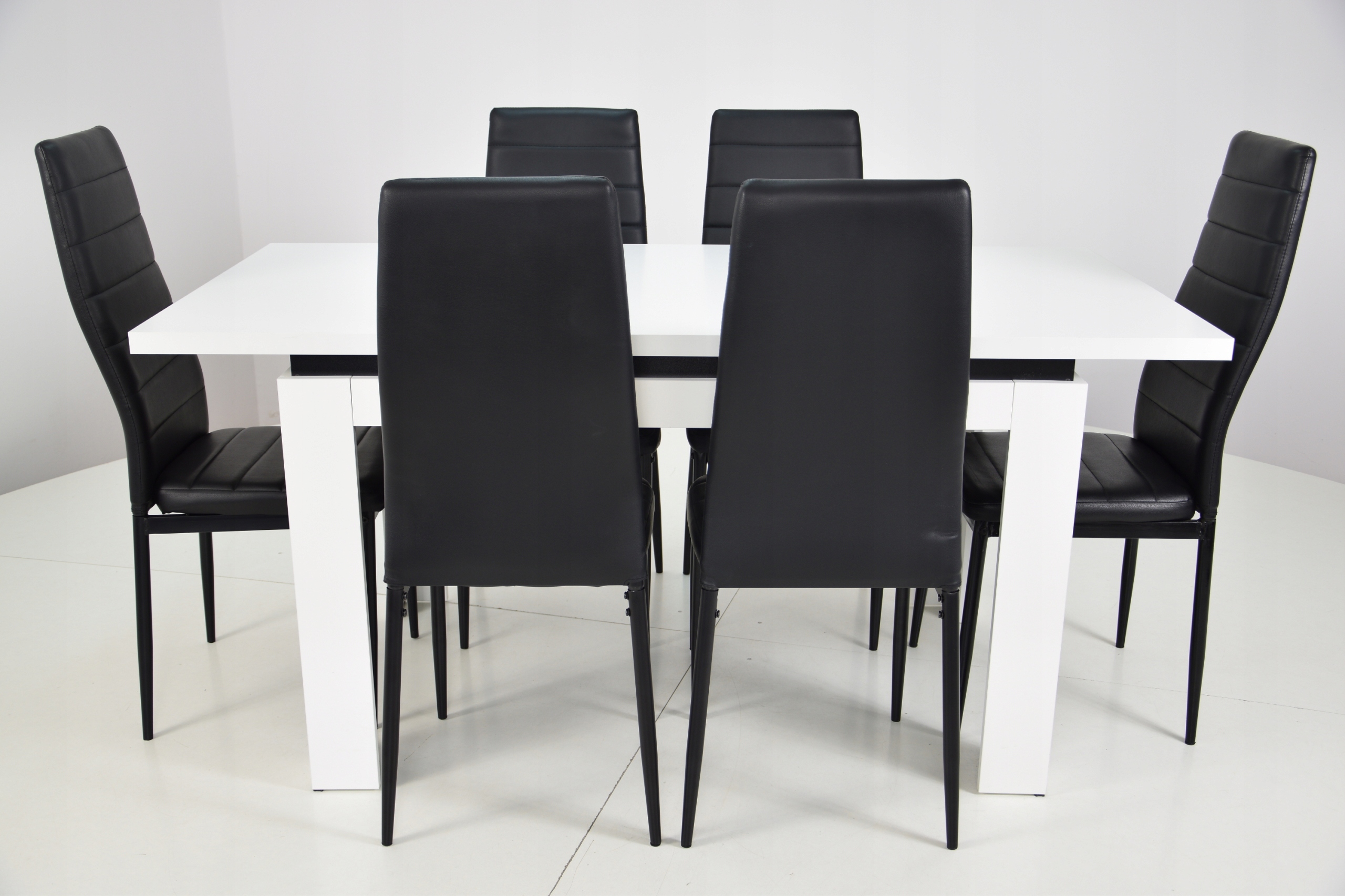 Biały stół 80x120/160 i 6 czarnych krzeseł Zestaw Marka inna