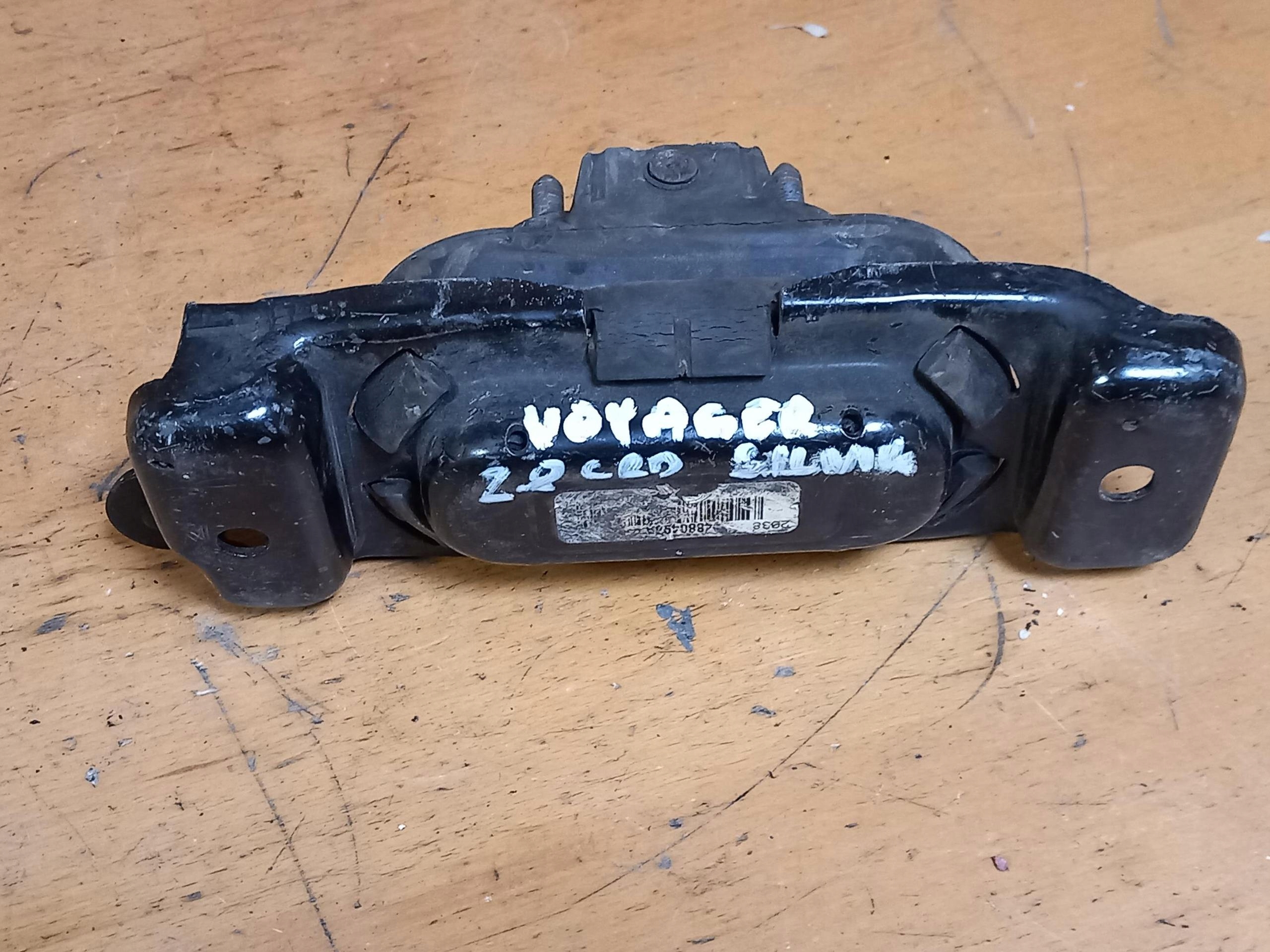 engine mount CHRYSLER VOYAGER V 2.8 CRD 4880496 07-15