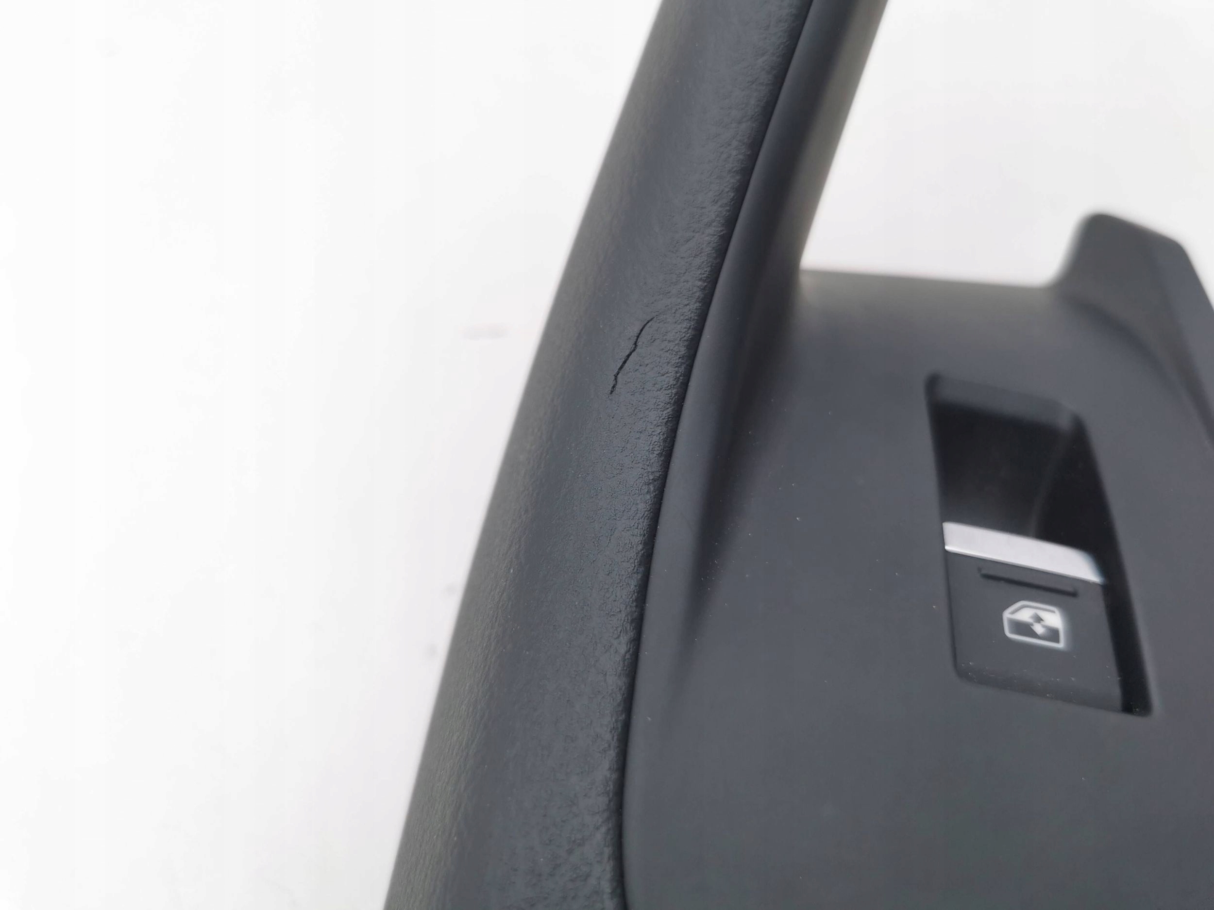 Audi A6 S6 C8 4K 2021 пластик ручки задней 4K0867374