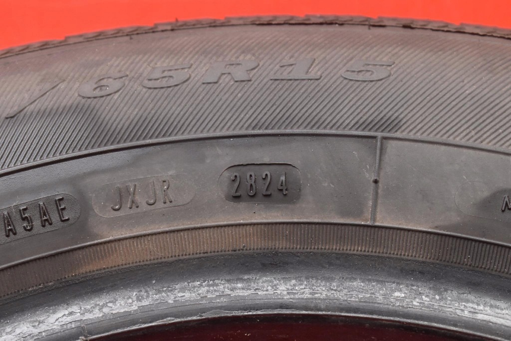tyre tyres 2 pcs DEBICA winter 195/65/15 24R
