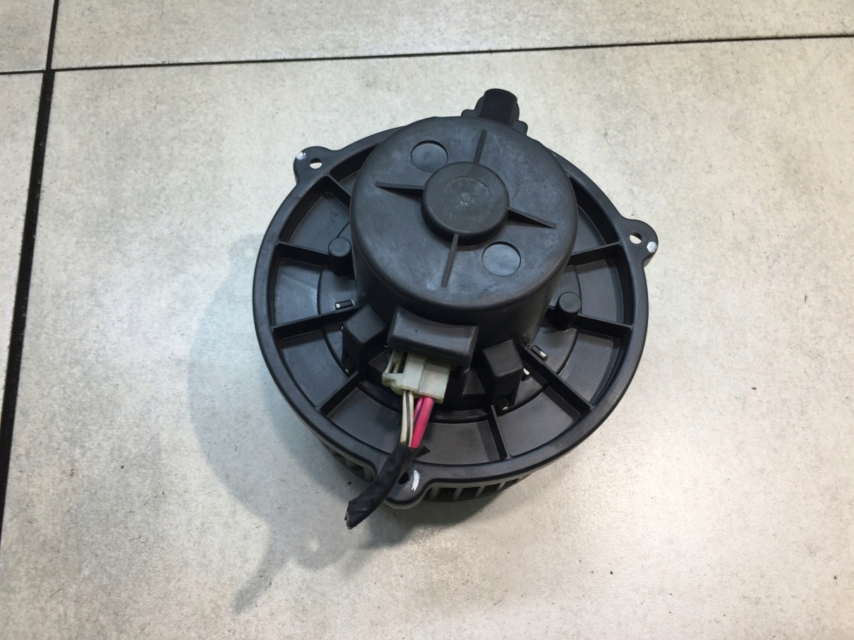 fan heating HYUNDAI ELANTRA III