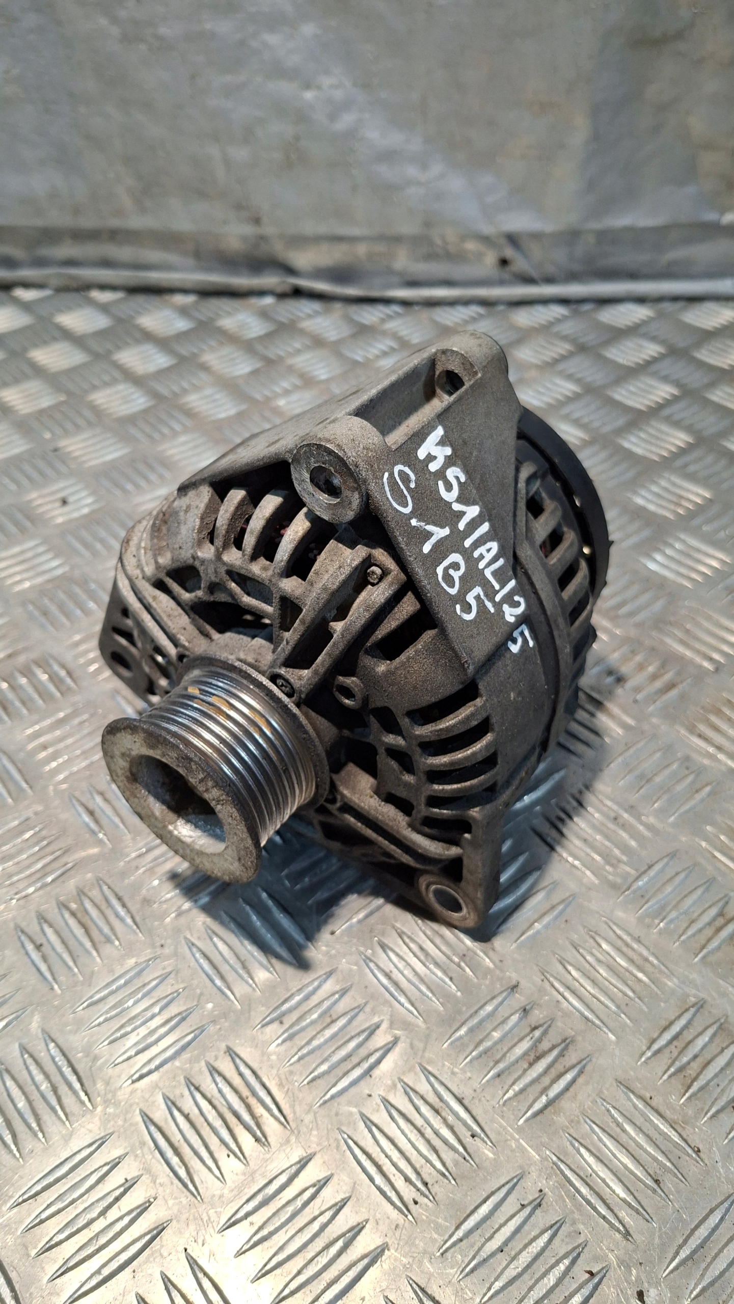 alternator 24V 110A 0986046590