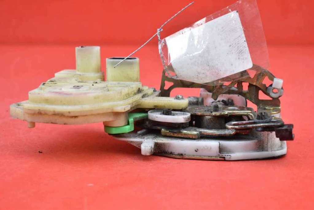 lock door left front front EU HONDA JAZZ 2 II 07-11