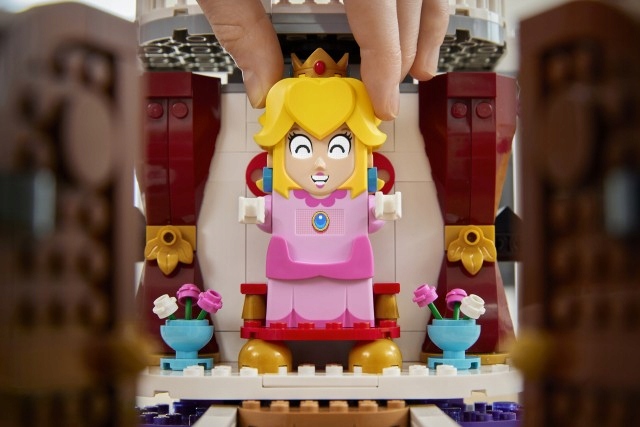 LEGO - SUPER MARIO - ZAMEK PEACH - ZESTAW ROZSZERZAJĄCY - 71408 Wiek dziecka 8 lat +