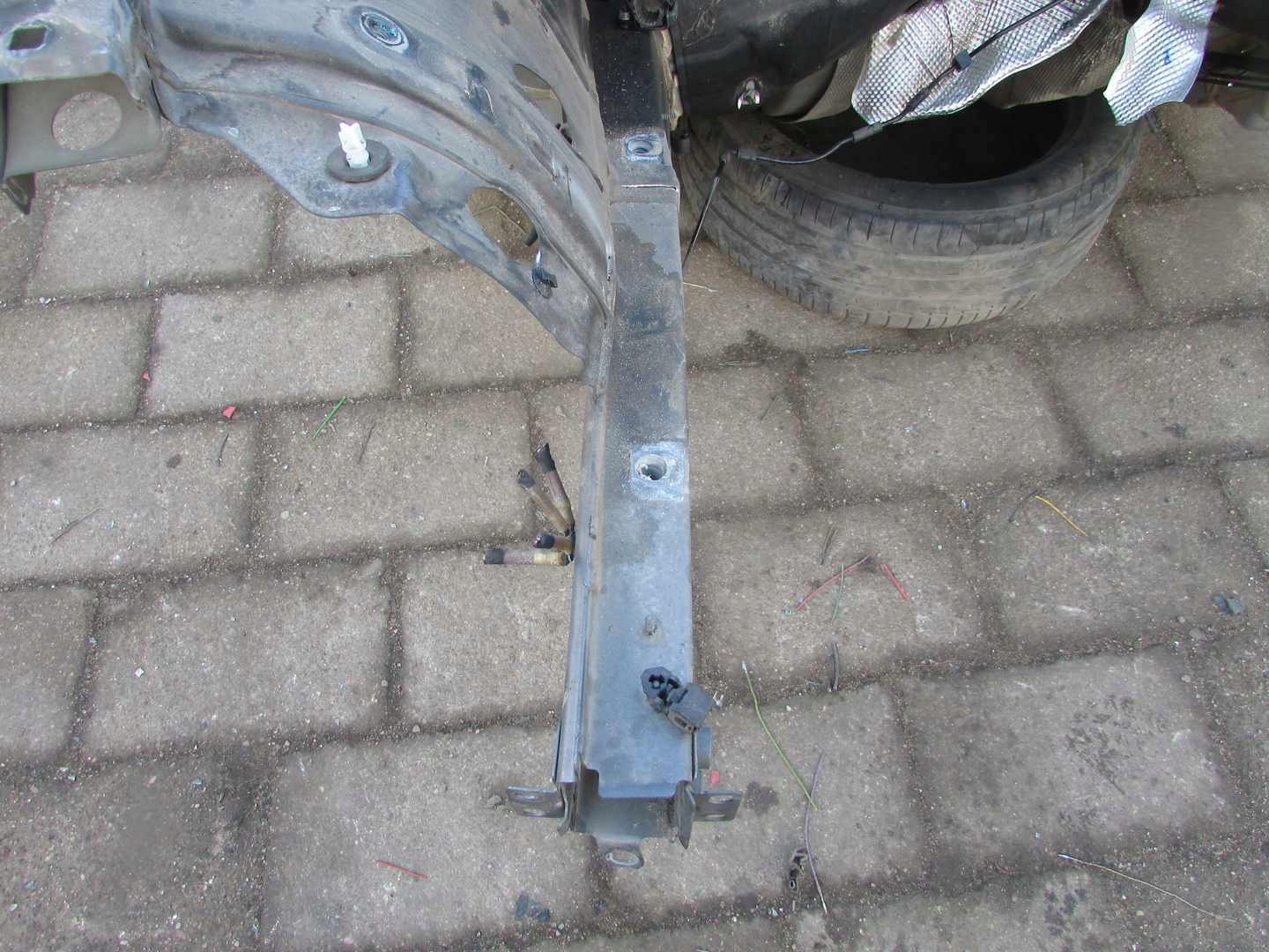 Q30 16R PODŁUŻNICA PRAWA ĆWIARTKA KAD Producent części Infiniti OE