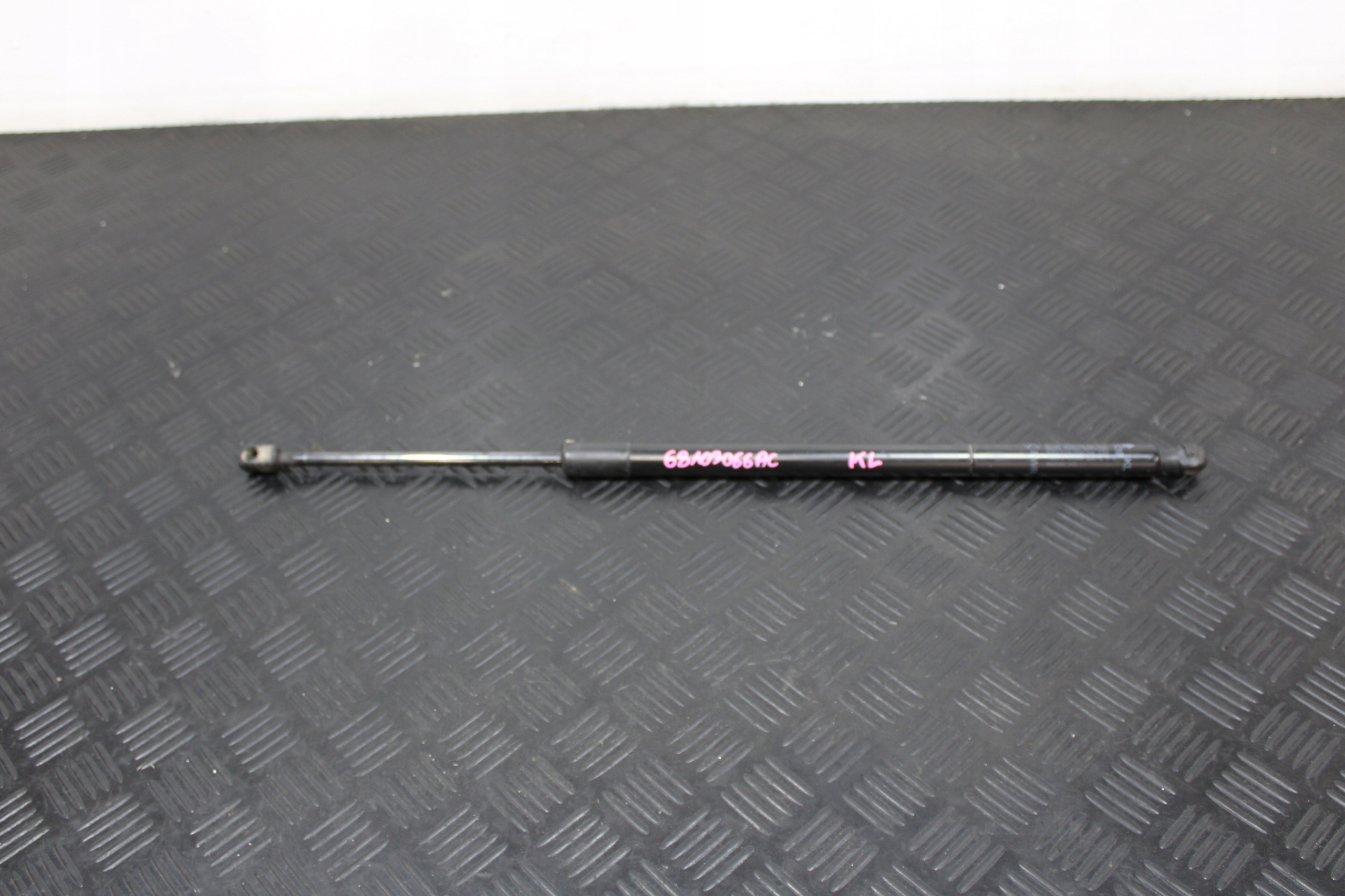 damper telescope bonnet 68103066AC JEEP CHEROKEE V 5 KL