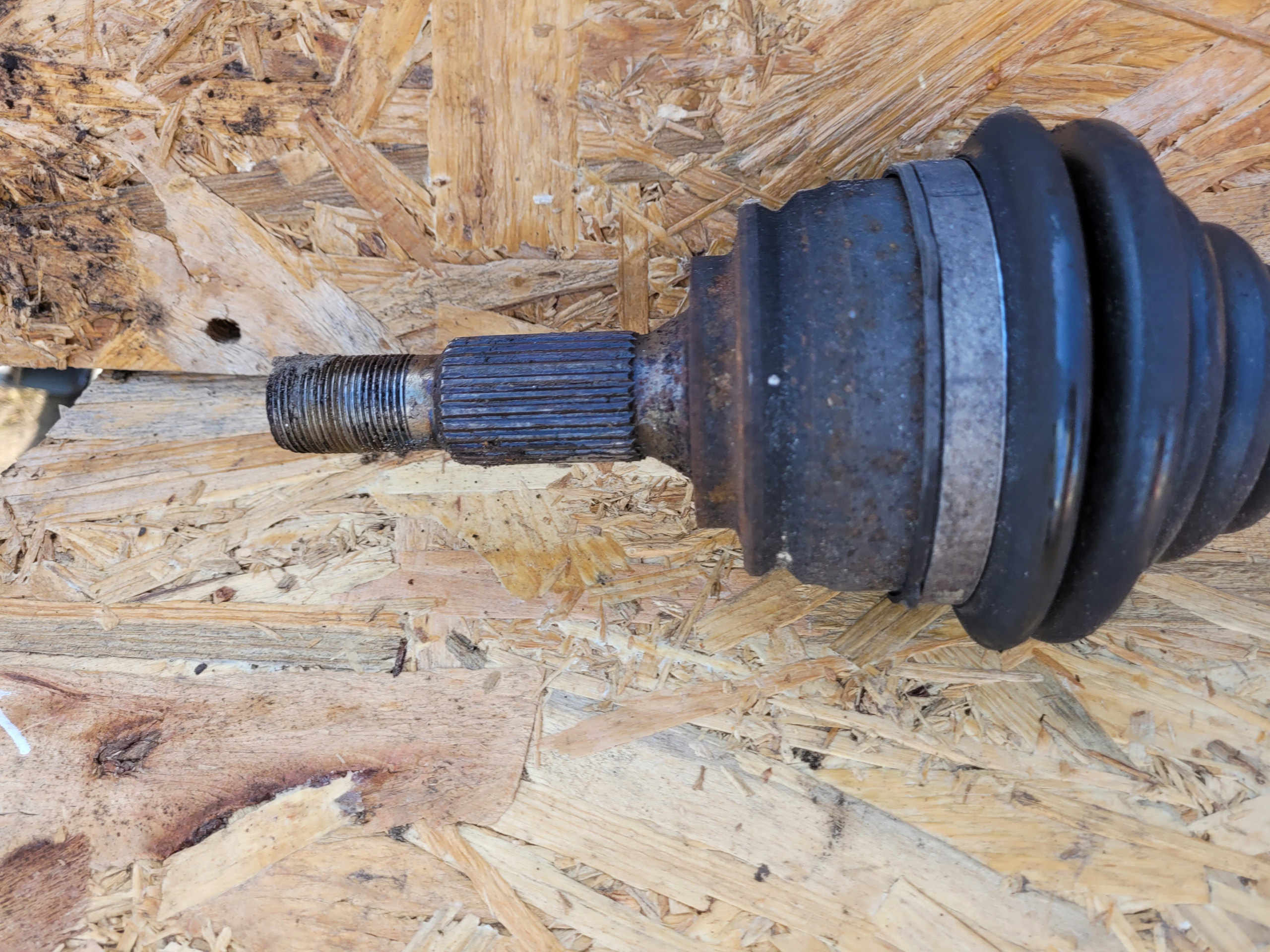 semi-axis left short. PEUGEOT 308 T9 II 1.2 THP MANUAL