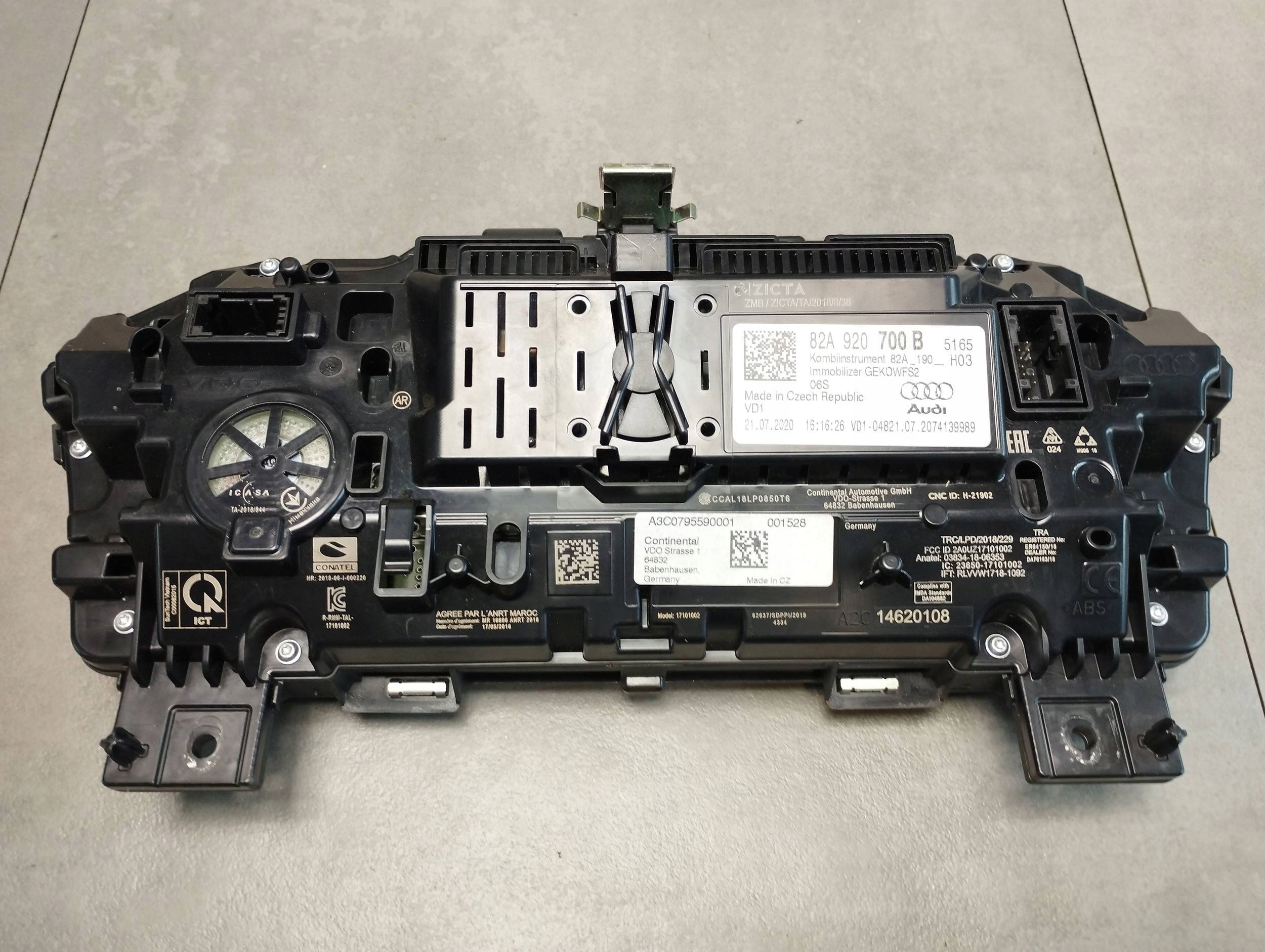 Audi A1 dials dials 82A920700B