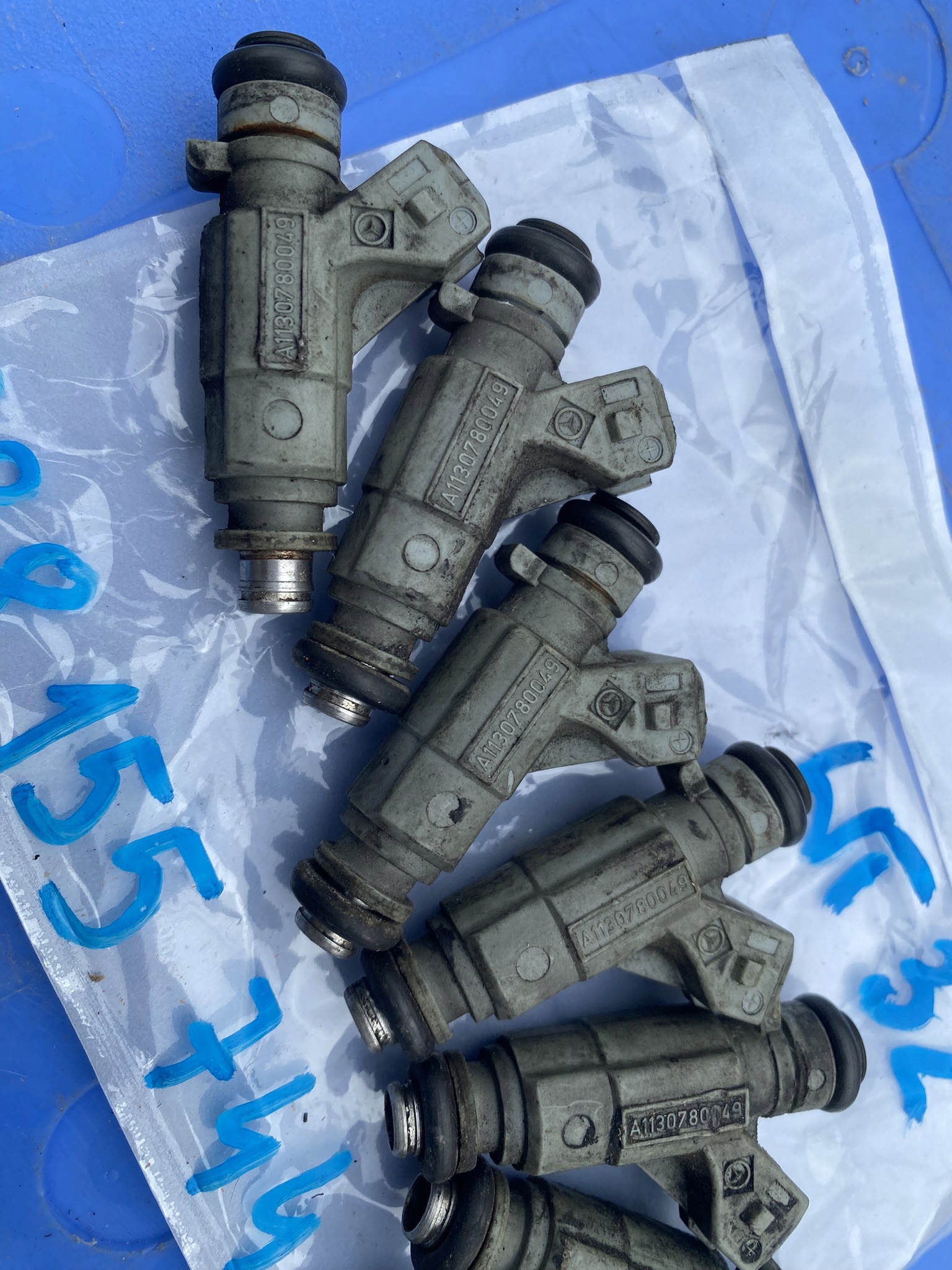nozzle injector MERCEDES 4.3 5.0 V8 0280155744