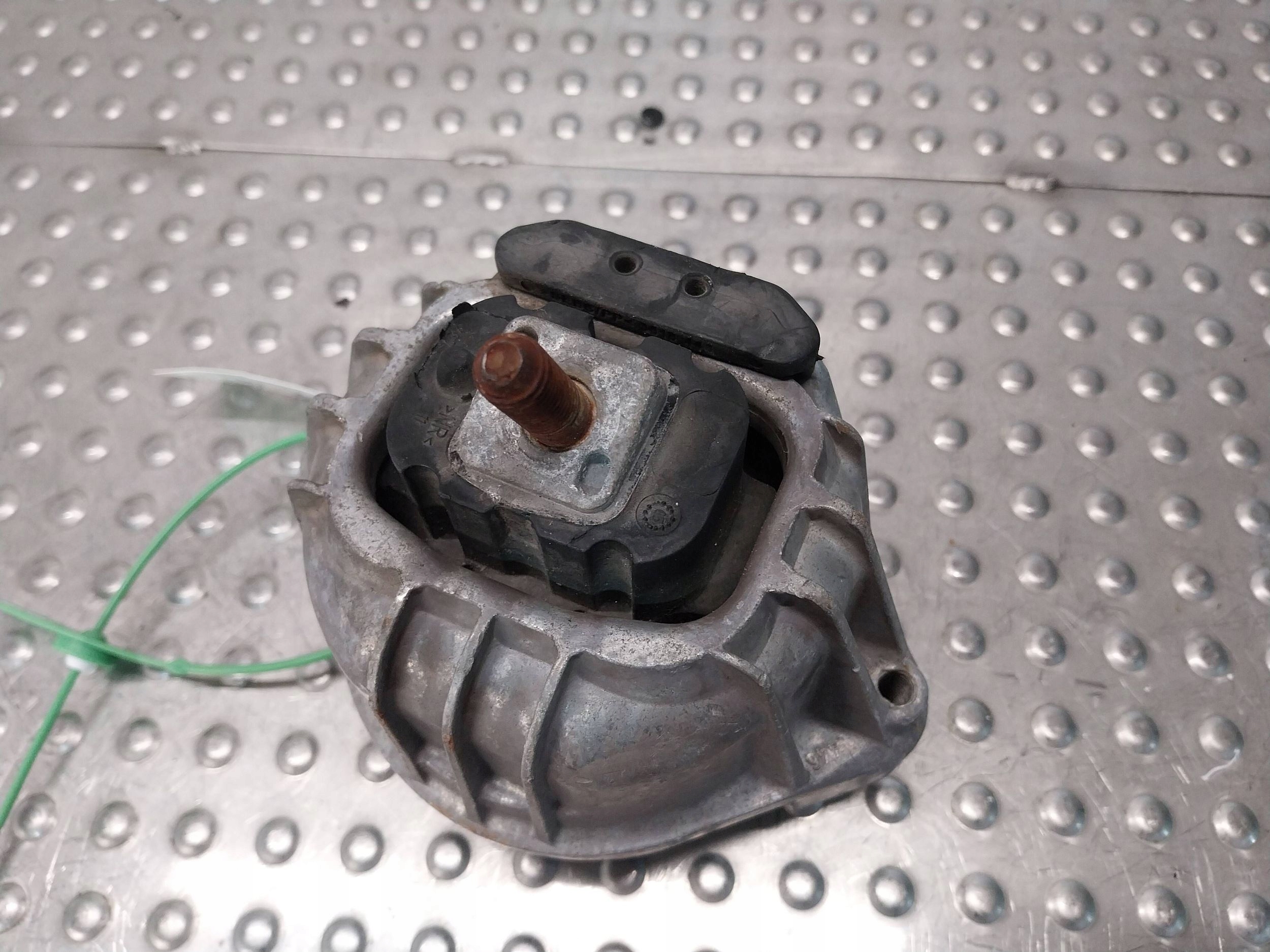 holder engine mount left 6773742 BMW E92 E81 E87 E90 E91 E93 N43 N47