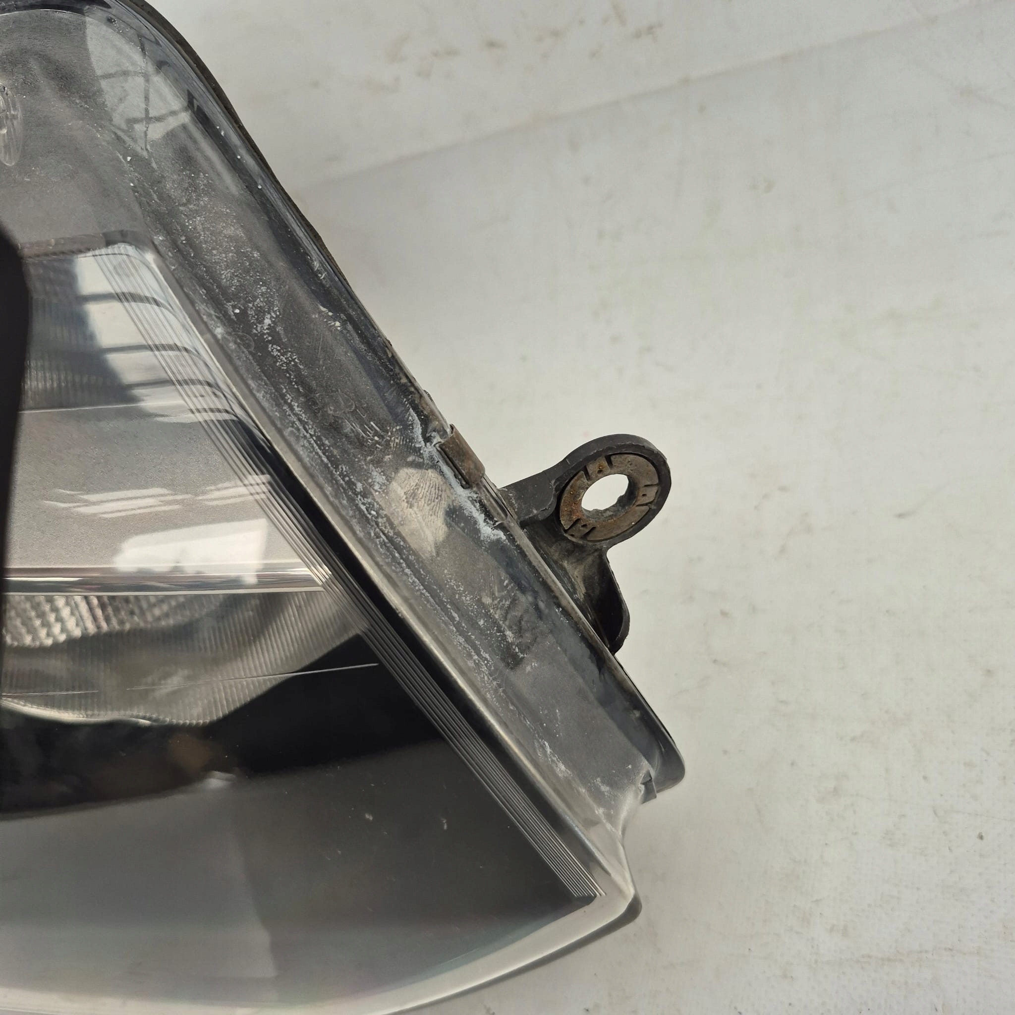 VW T5 LIFT 7E 09- light right front front ZWYKLA 7E1941016D