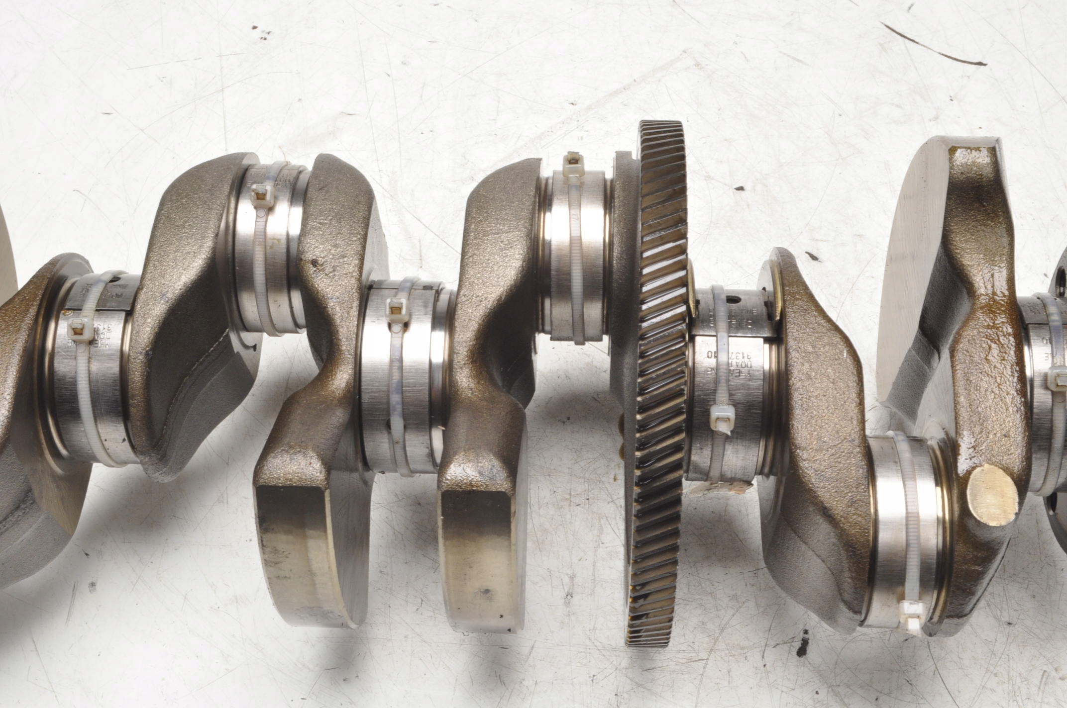 VOLVO V40 II 2.0 T2 B4204T38 WAŁ KORBOWY PANEWKI Typ samochodu Samochody osobowe