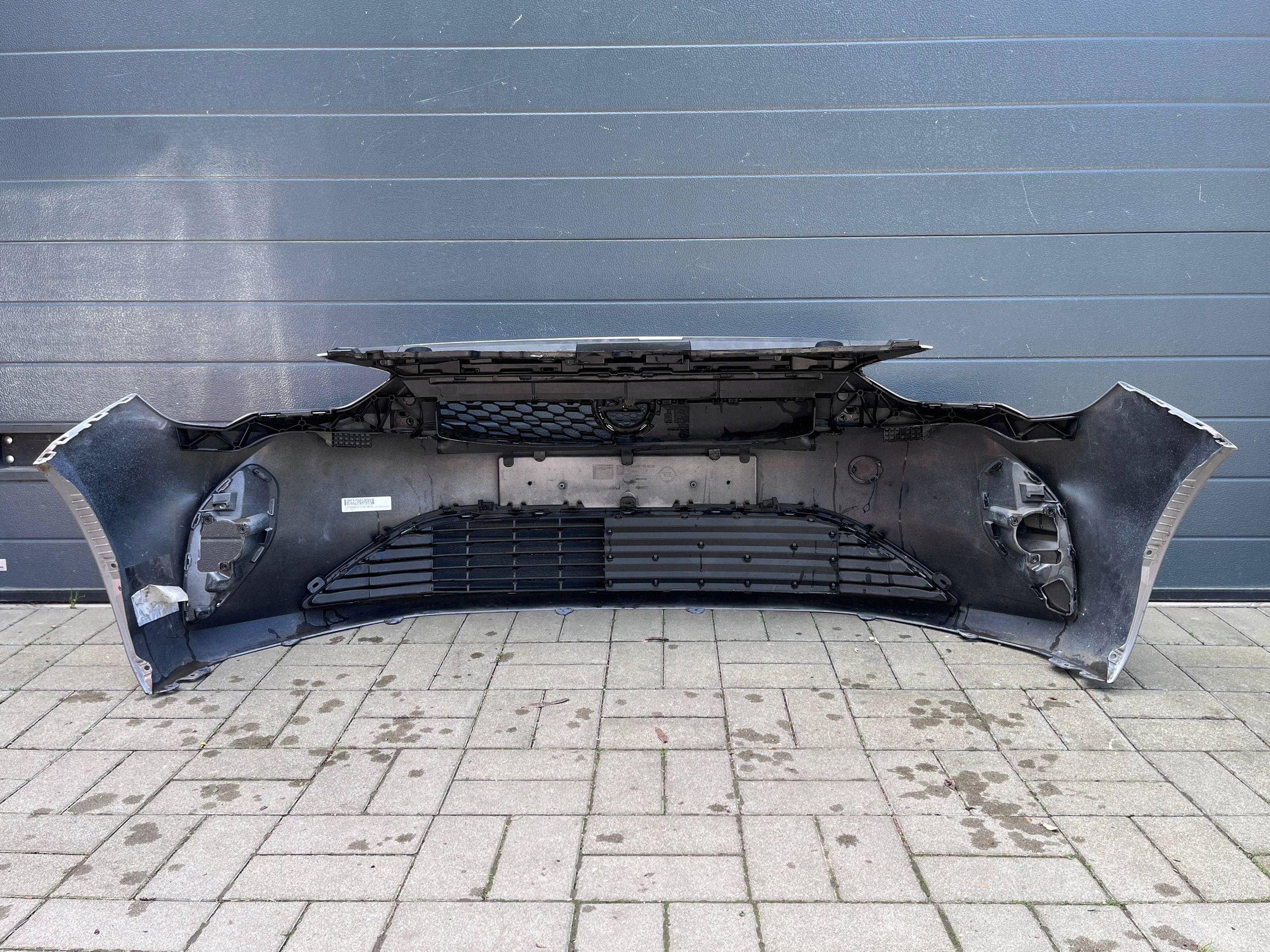 Opel Corsa F 19- nárazník předek přední