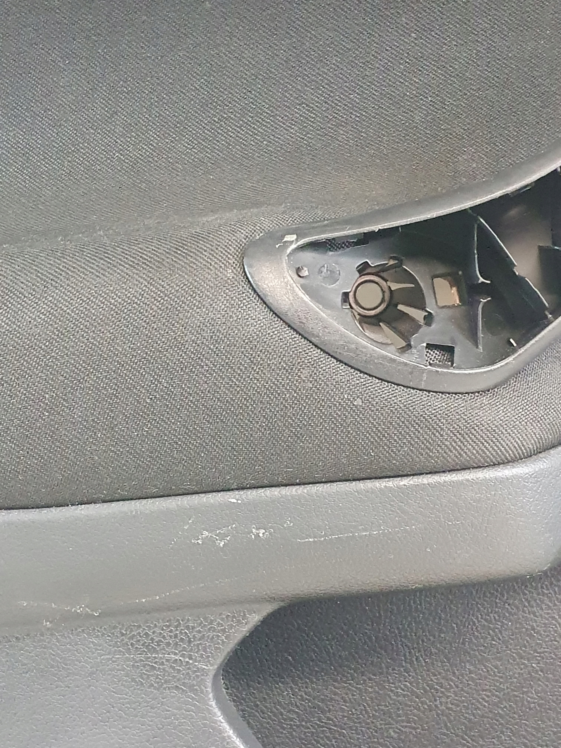 side upholstery left rear part FORD MONDEO MK4 KOMBI 08r.