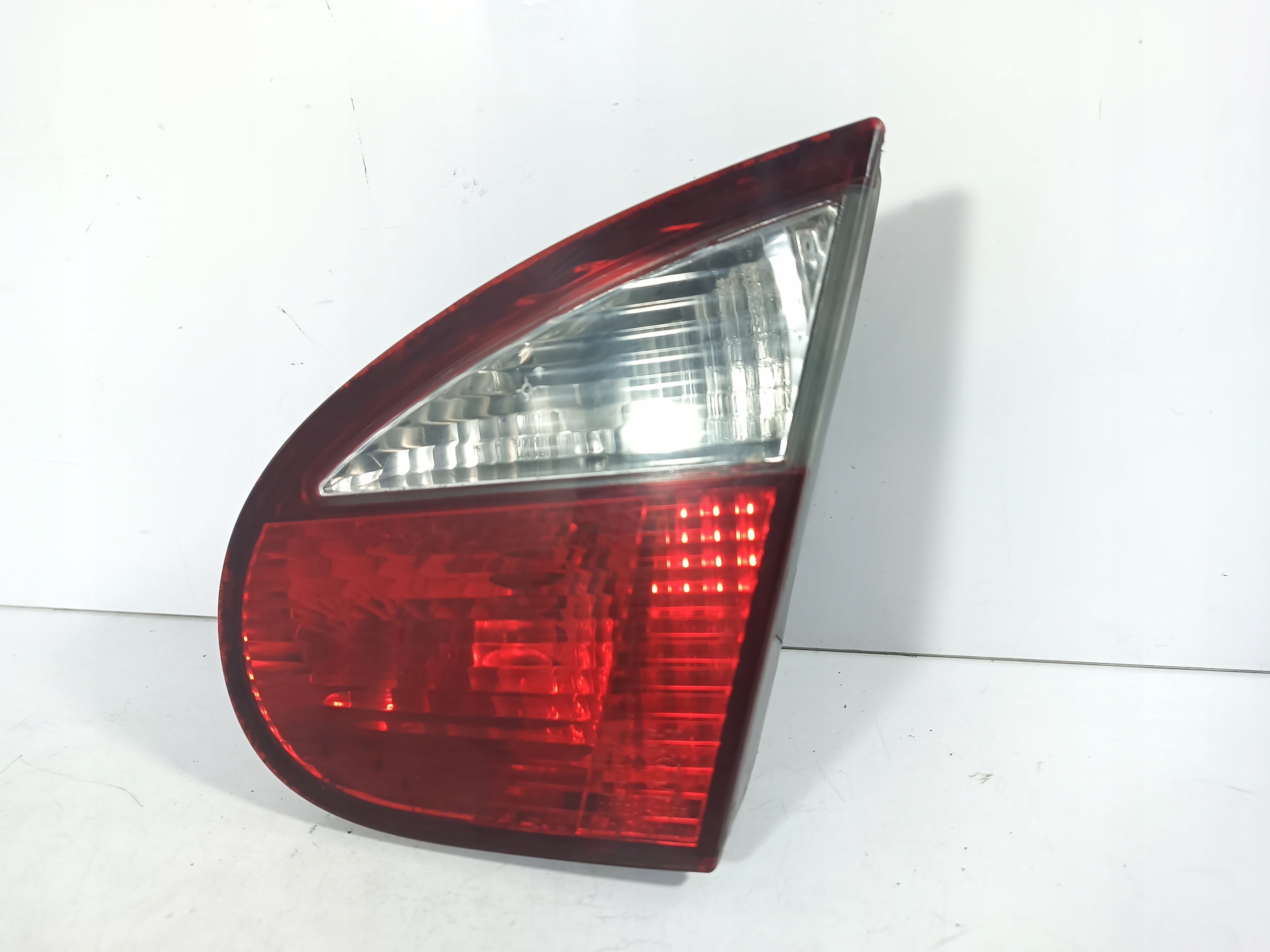 Daewoo Lanos licht heckklappe rechts OE 0350001084