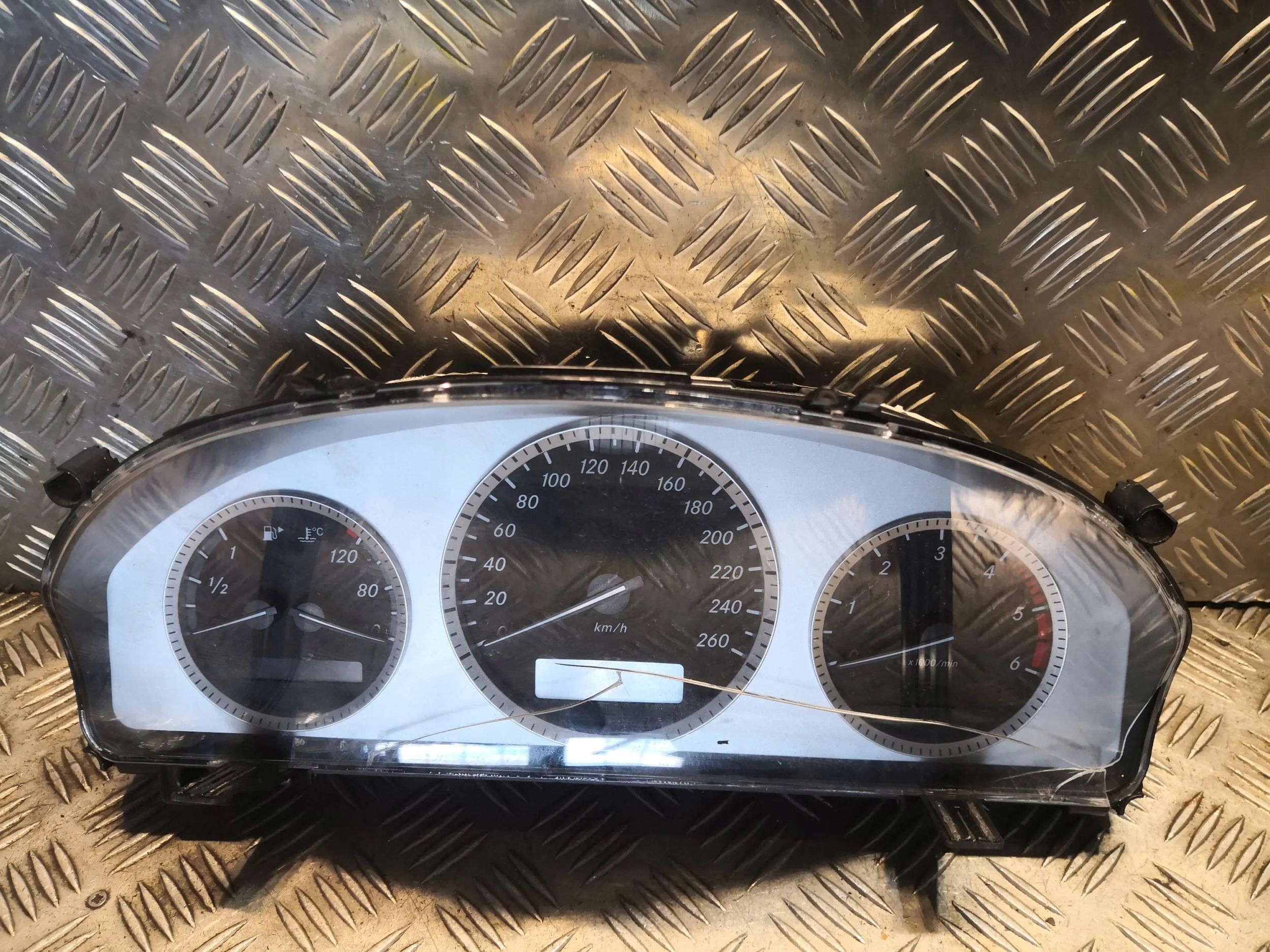 mercedes-benz (X204) спидометр