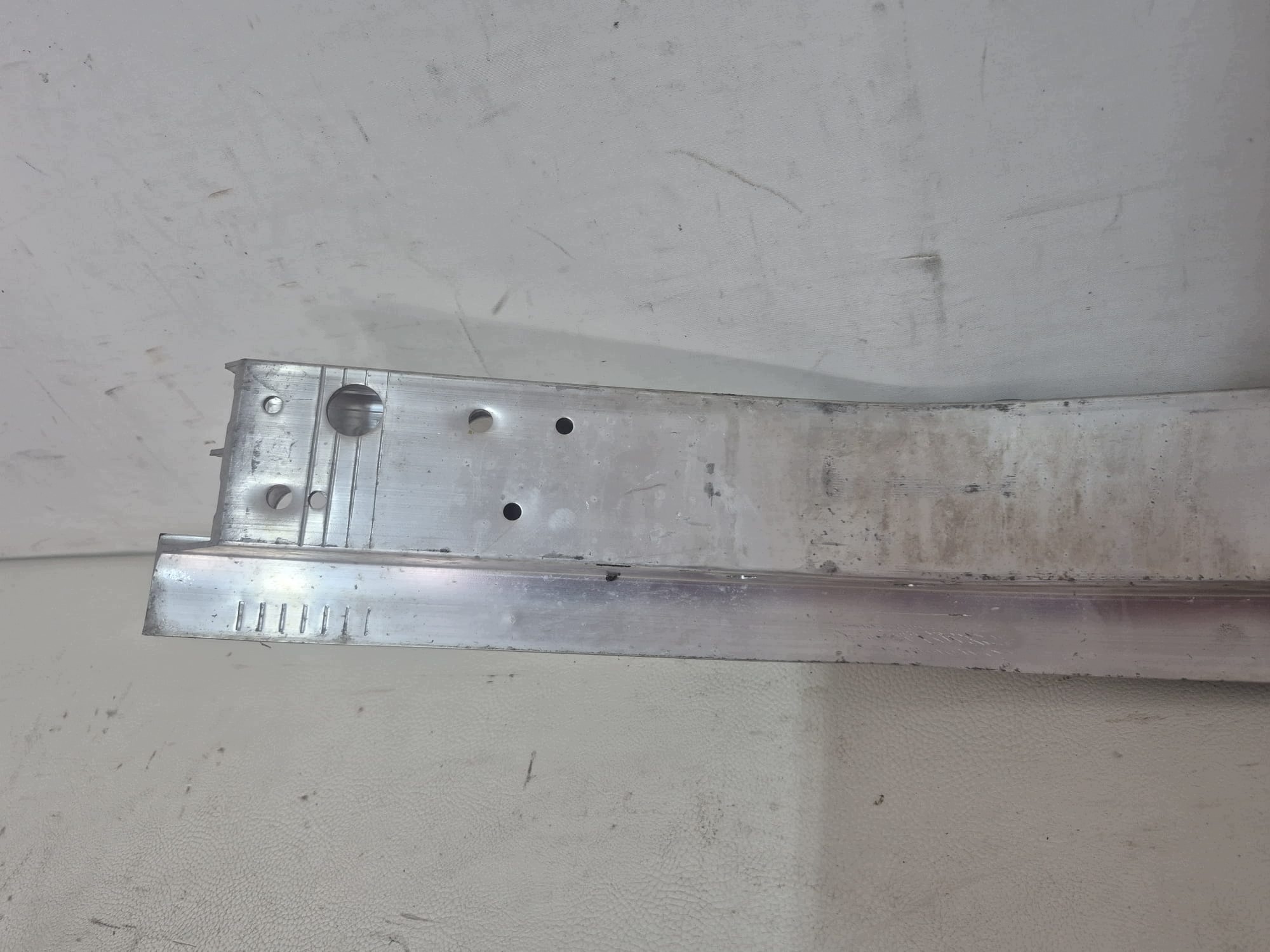 BMW X1 F48 15- sider front PRZEDNIZ below front bumper 7342439