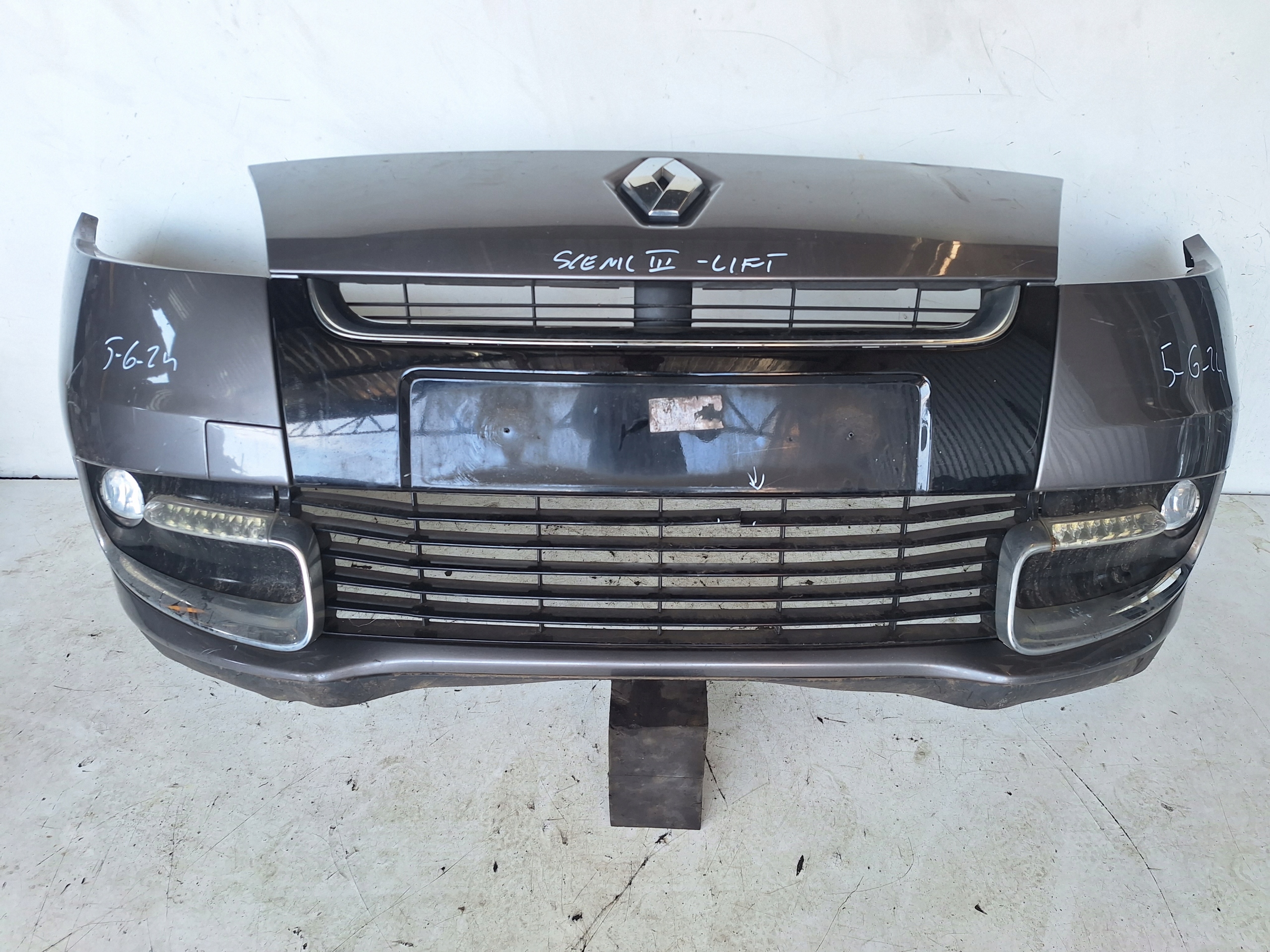 RENAULT SCENIC III LIFT 12-16 bumper