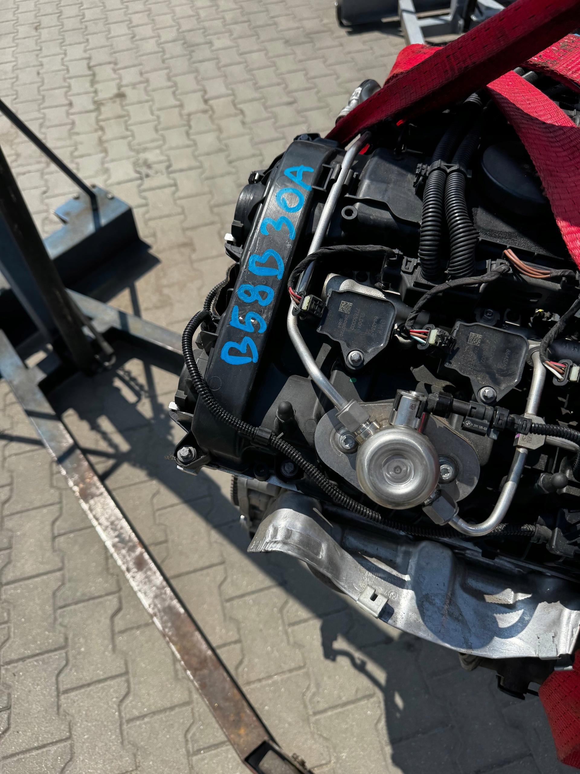 engine complete BMW 3,0 rear part NAPED B58B30A