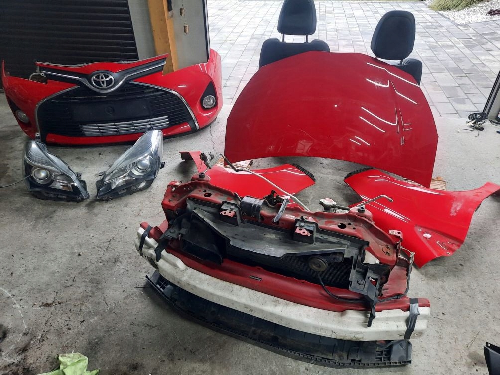 KOMPLETNY PRZÓD TOYOTA YARIS III LIFT 3P0