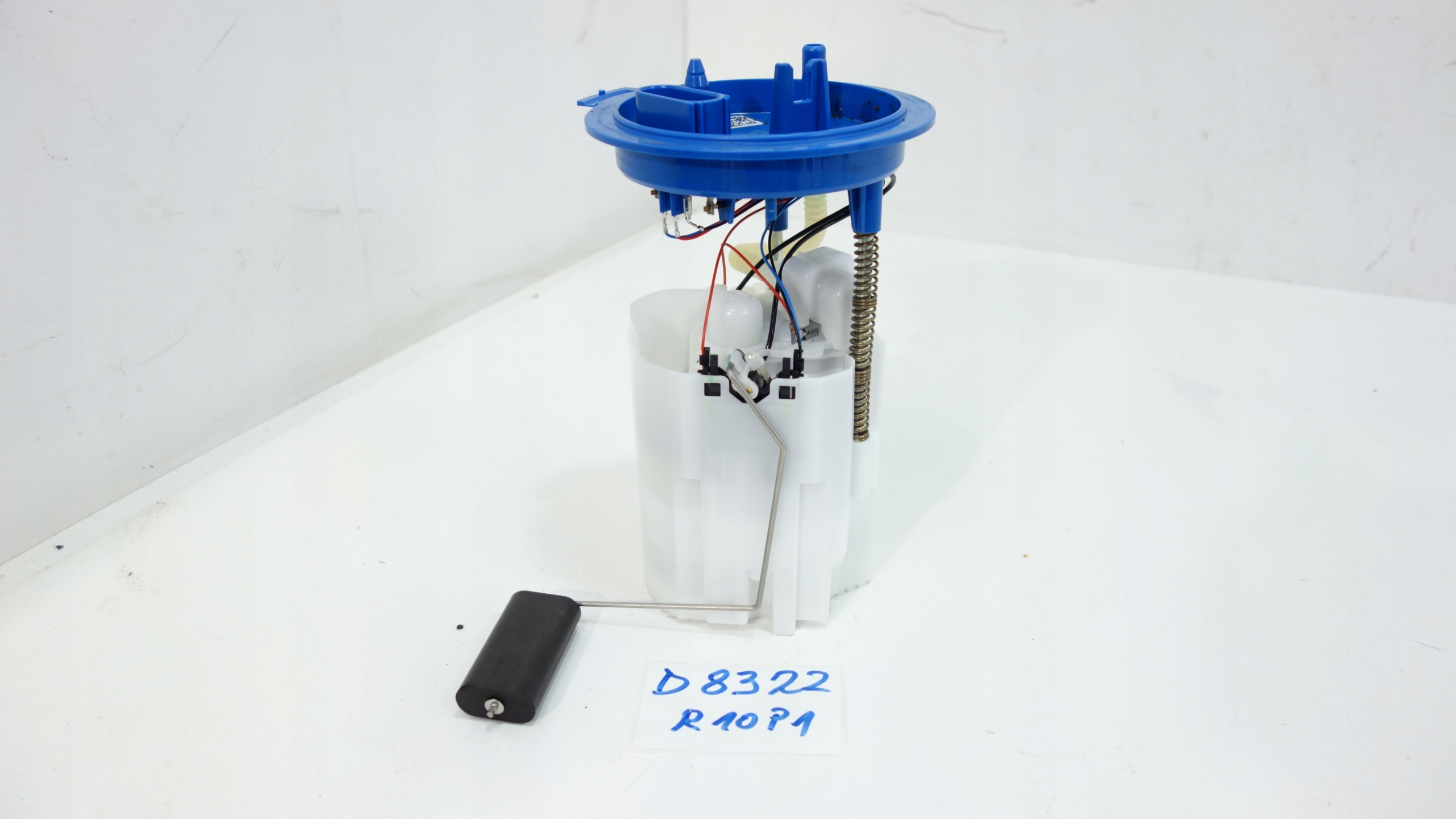 feed pump VOLKSWAGEN GOLF 7 AUDI A3 5Q0919051A