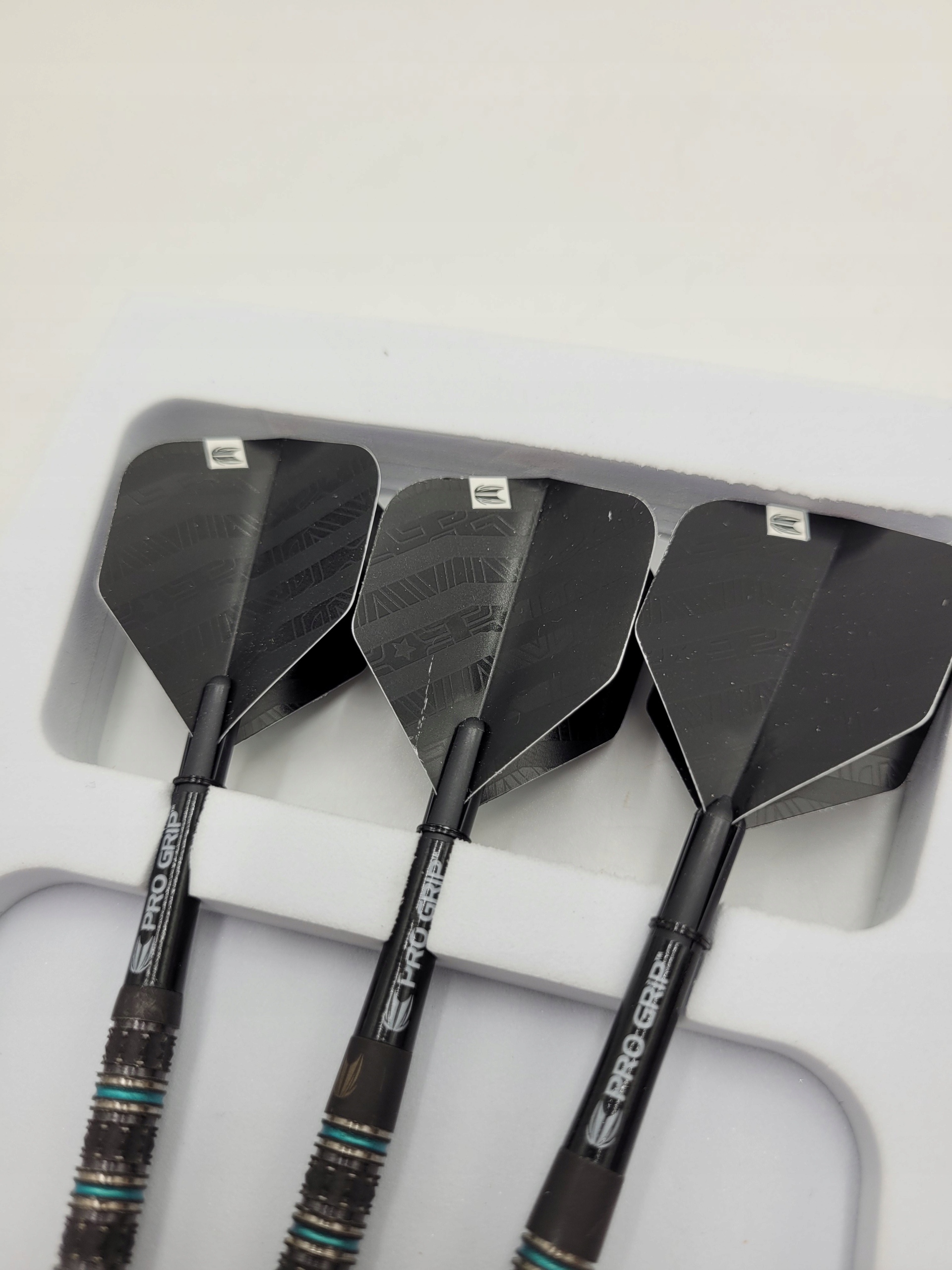 Rzutki Softtip Target Rob Cross Black 90% 18 gram Rozmiar 80