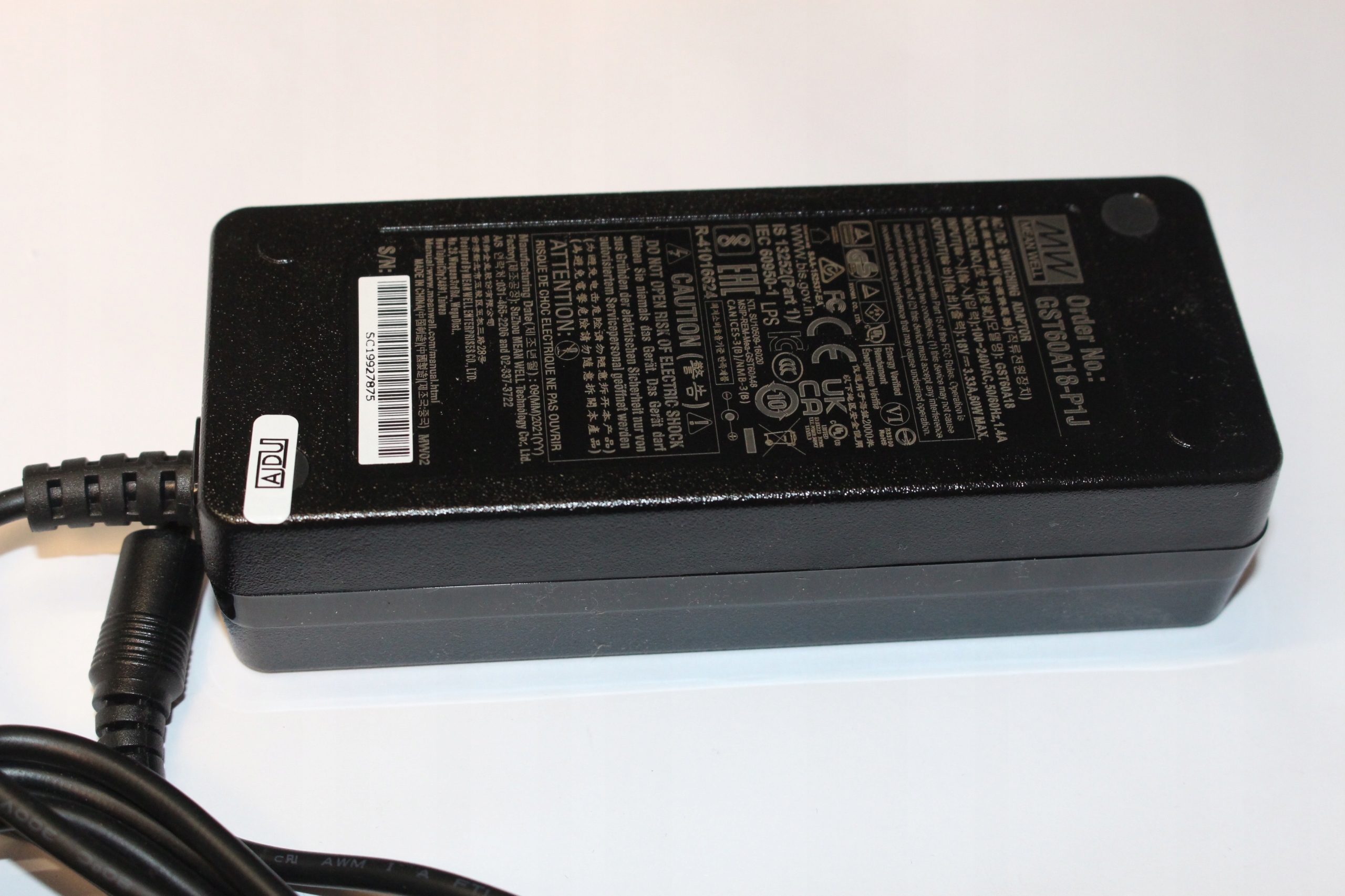 Zasilacz stałonapięciowy Mean Well GST60A18-P1J Model GST60A18-P1J