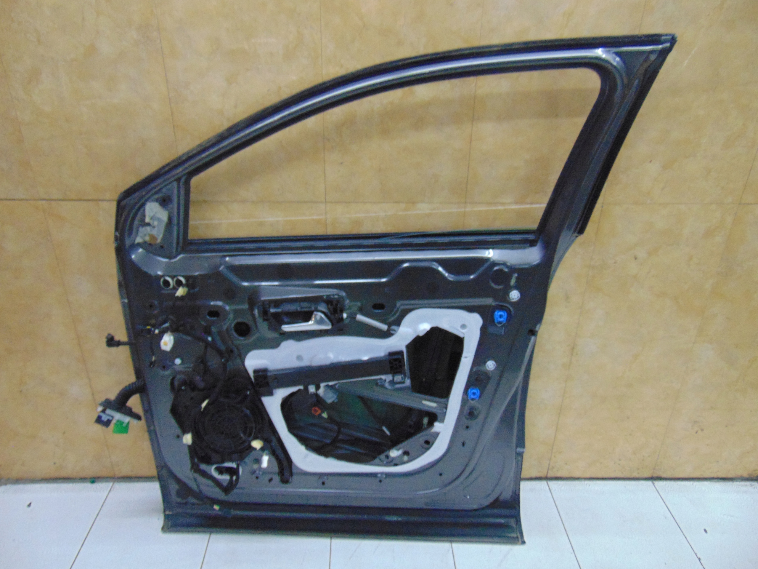 dveře předek přední pravé PEUGEOT 5008 II 2