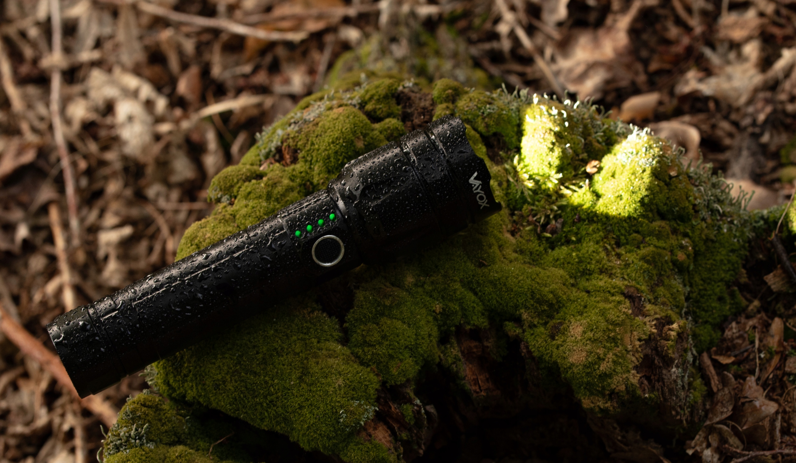 LATARKA LED TAKTYCZNA ZOOM USB-C PRO POWER VAYOX Model VA0108