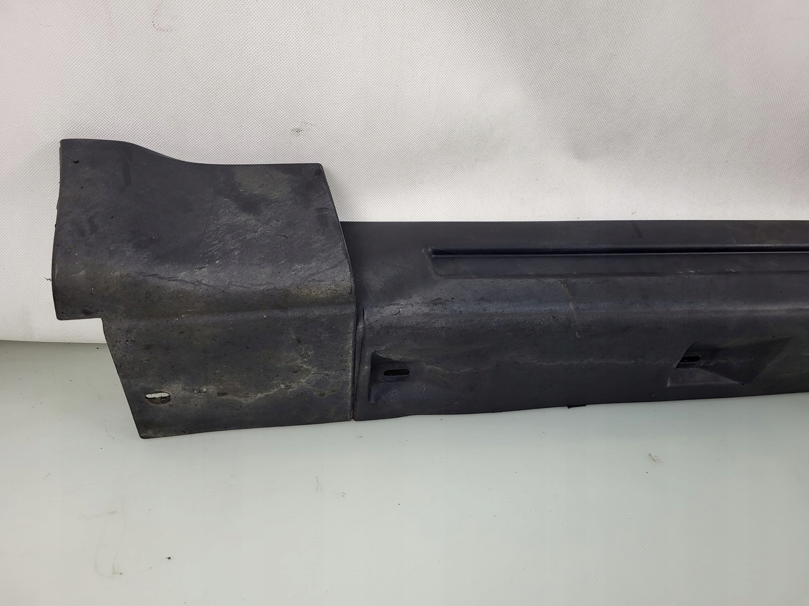 RANGE ROVER SPORT L320 moulding threshold cap L.