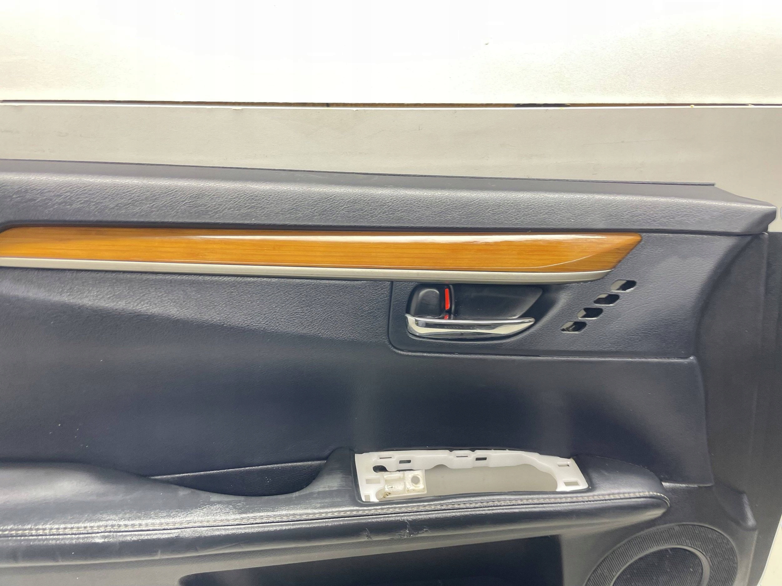 дверные карты передних lexus ES 300h (6th ) 67702-x1401