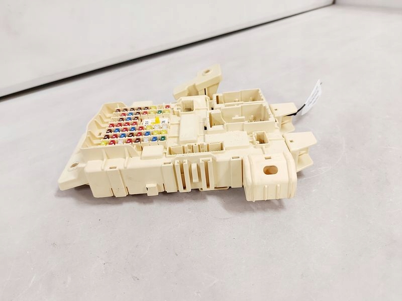 KIA SOUL II 1.6 GDI SKRZYNKA BEZPIECZNIKÓW 91950-B Jakość części (zgodnie z GVO) O - oryginał z logo producenta pojazdu (OE)