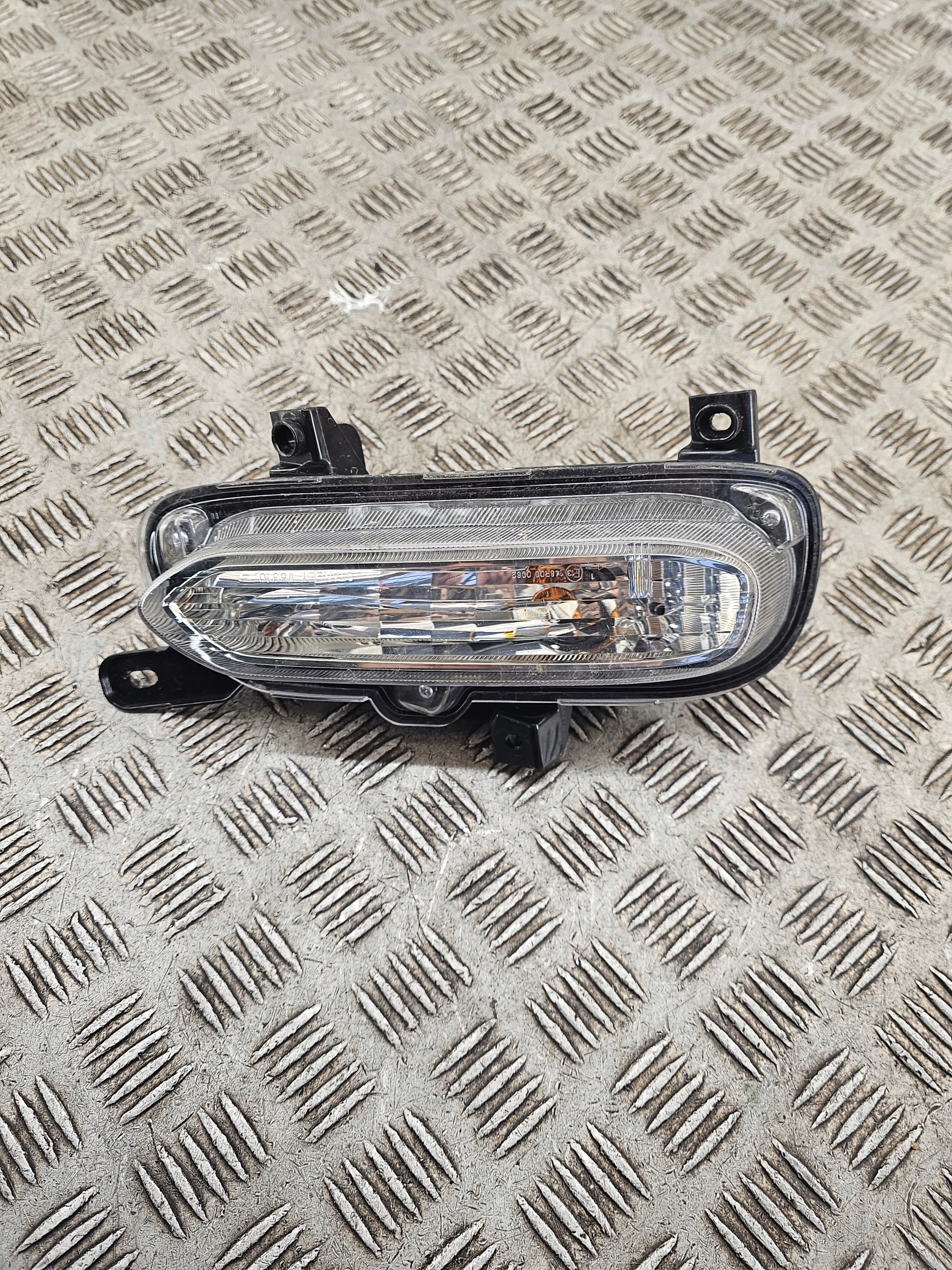 fog light light right front right front SUZUKI SX4 S-CROSS II 6310R00290