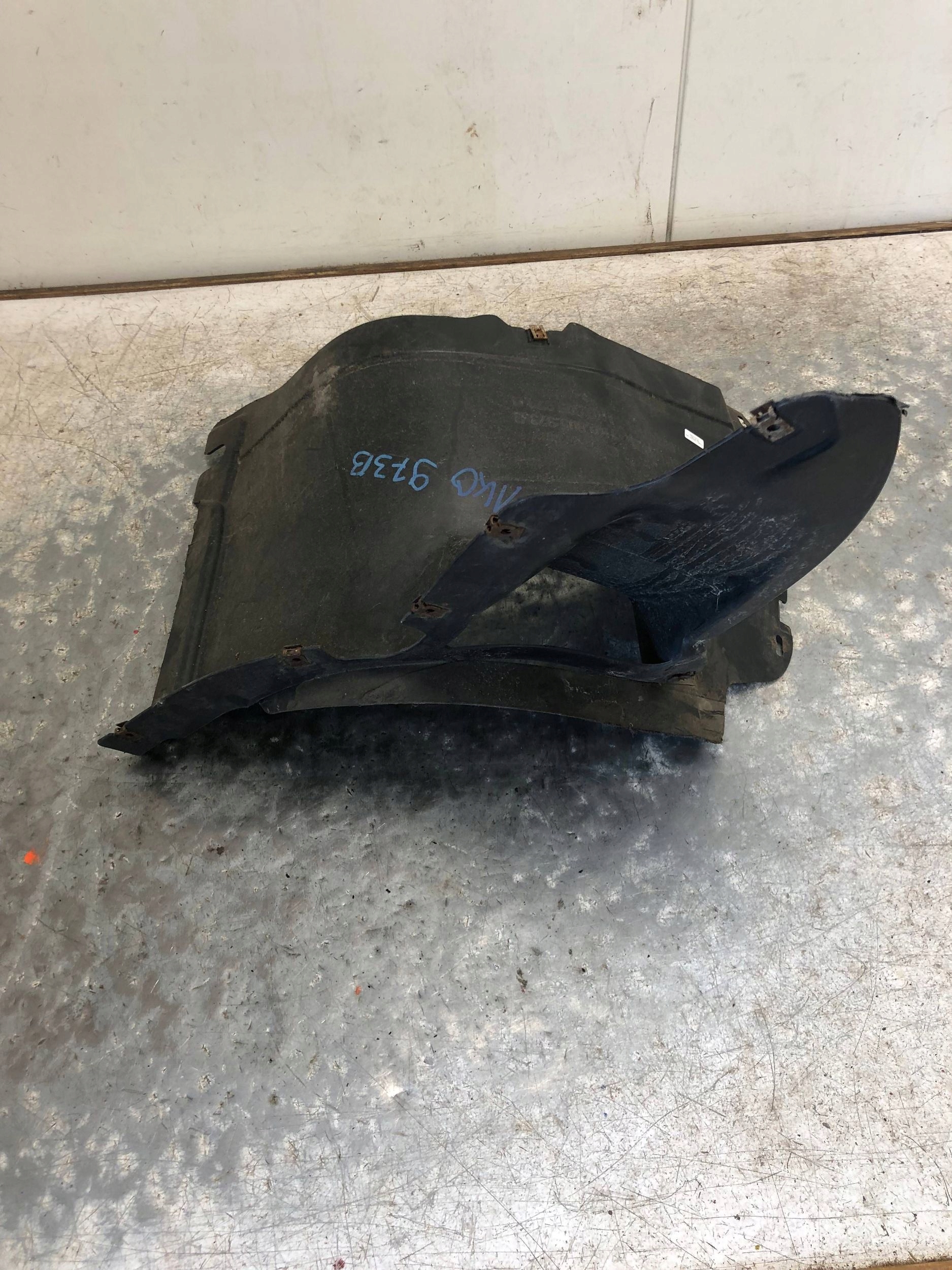 NOSEK NADKOLA left front VW SKODA AUDI 1K0805973B