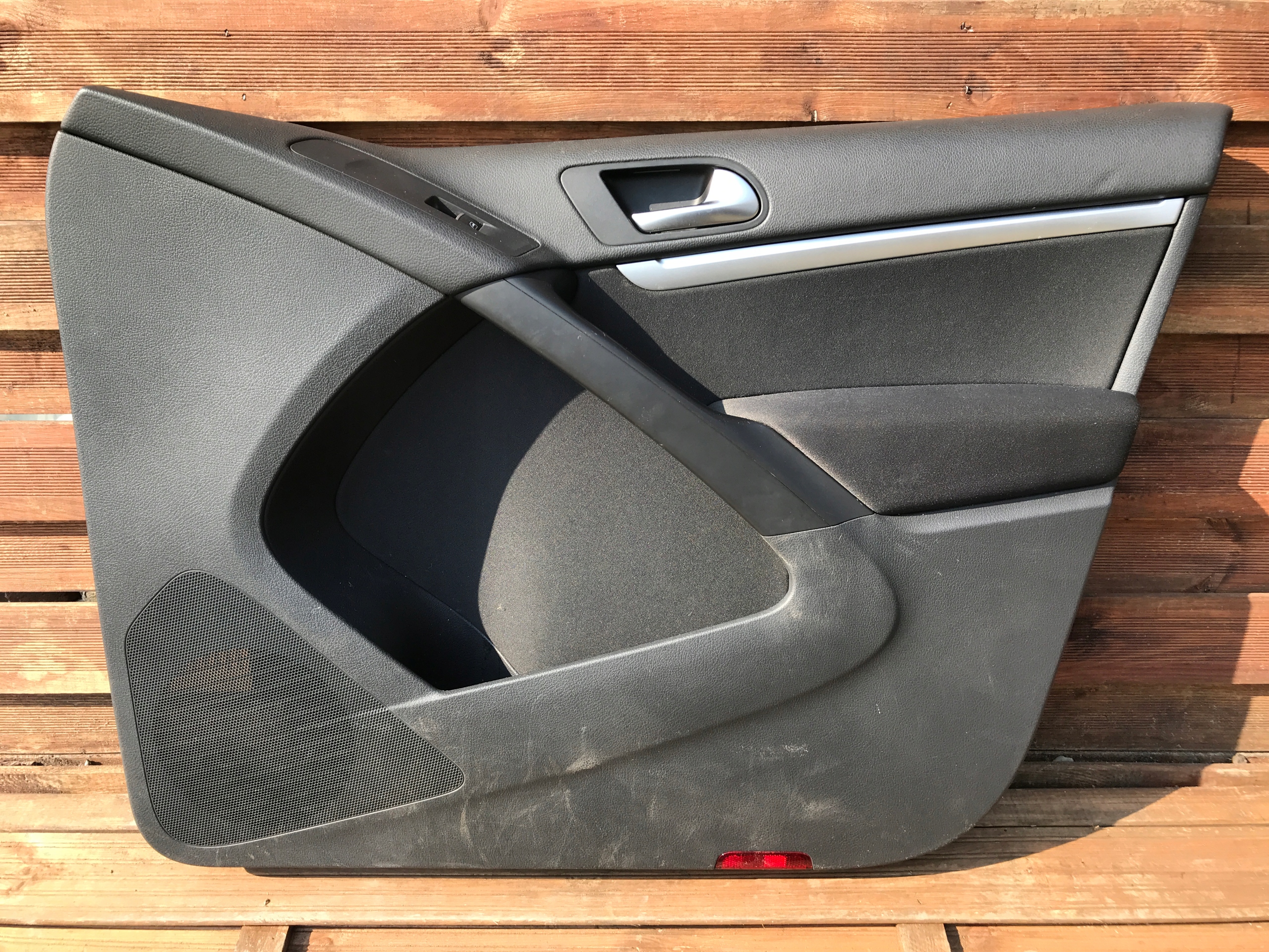 side door right front VW TIGUAN 5N0867012B